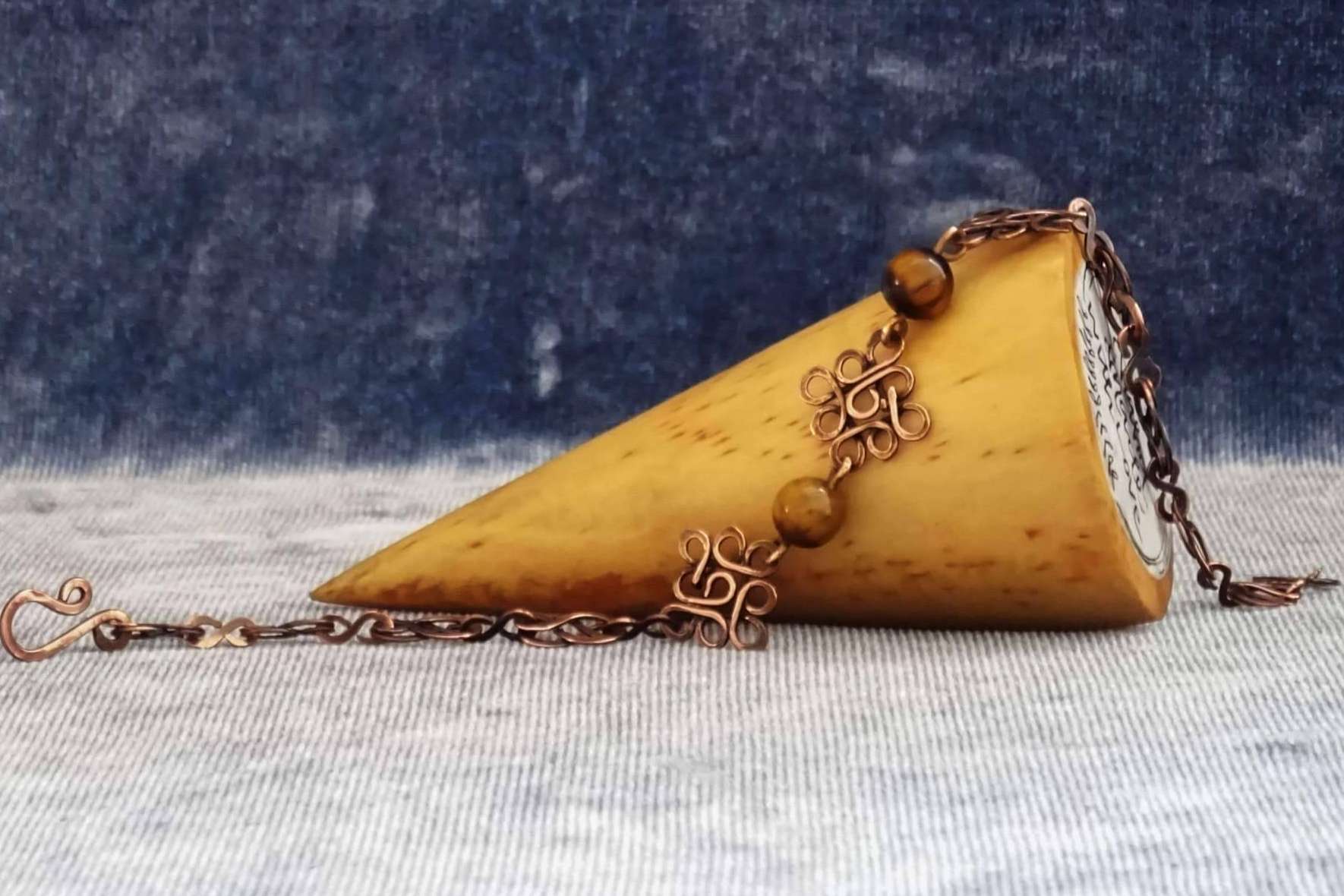 Joyería artesanal ecológica, un regalo ideal para Navidades o el día de reyes