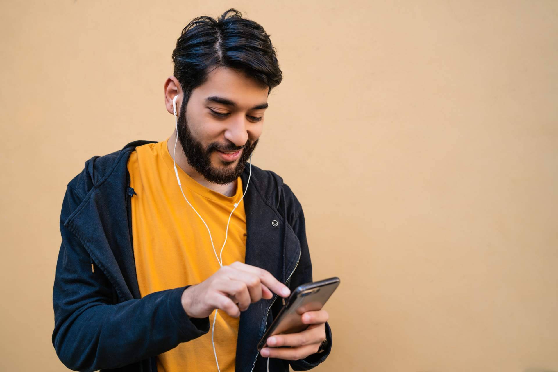 Deletreados es un juego en línea que permite a las personas divertirse mientras ejercitan sus habilidades lingüísticas