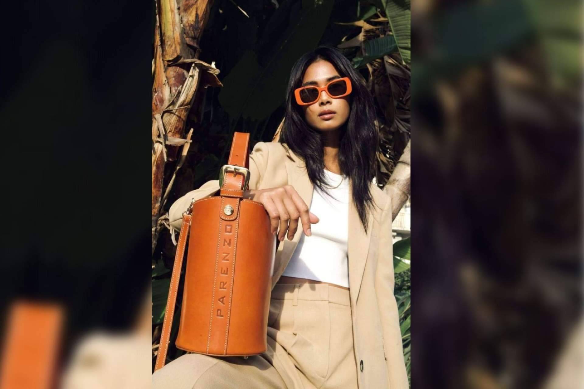 Parenzo cautiva con sus bolsos de lujo creados artesanalmente