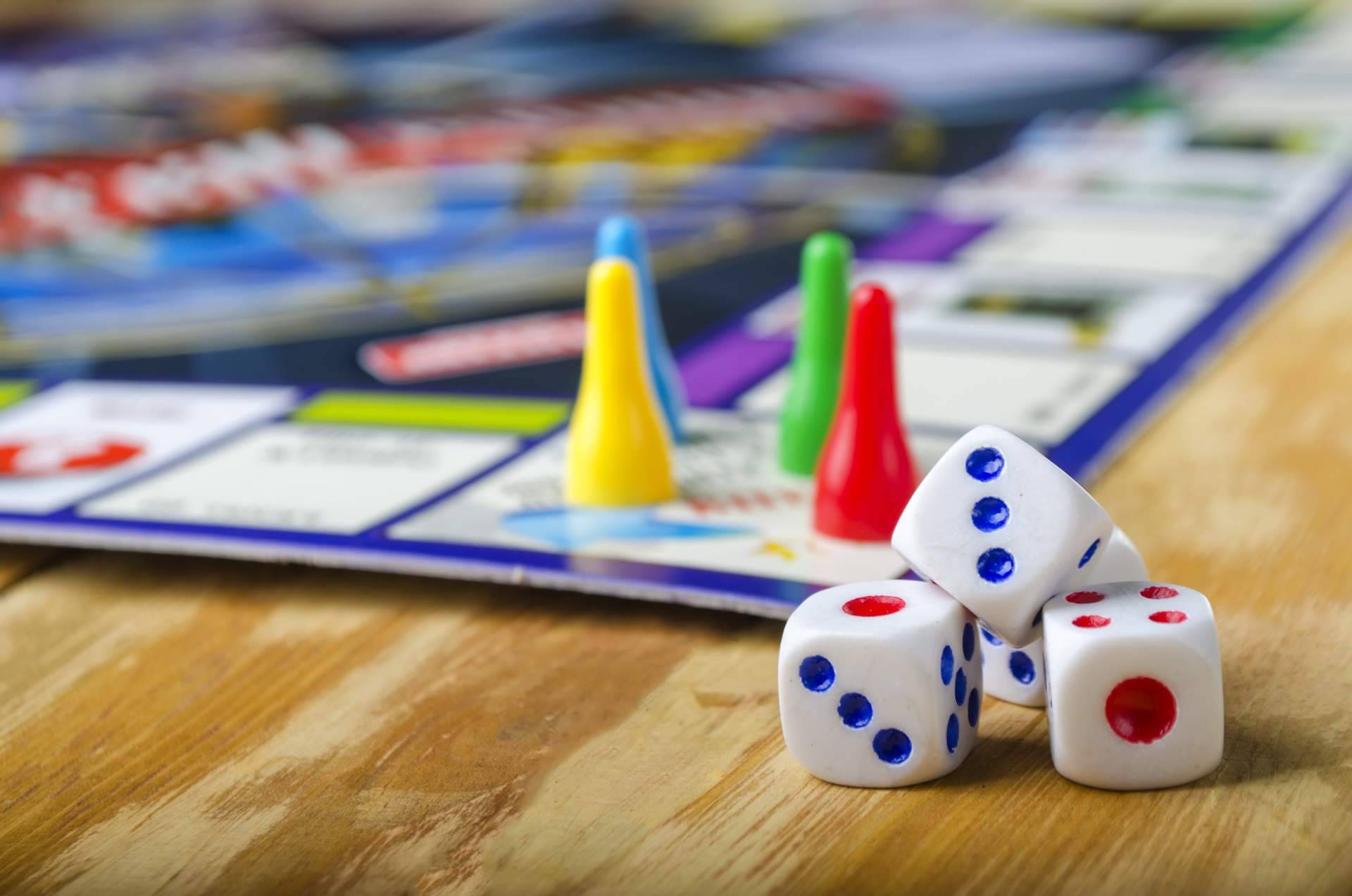Disfrutar en familia con juegos y literatura