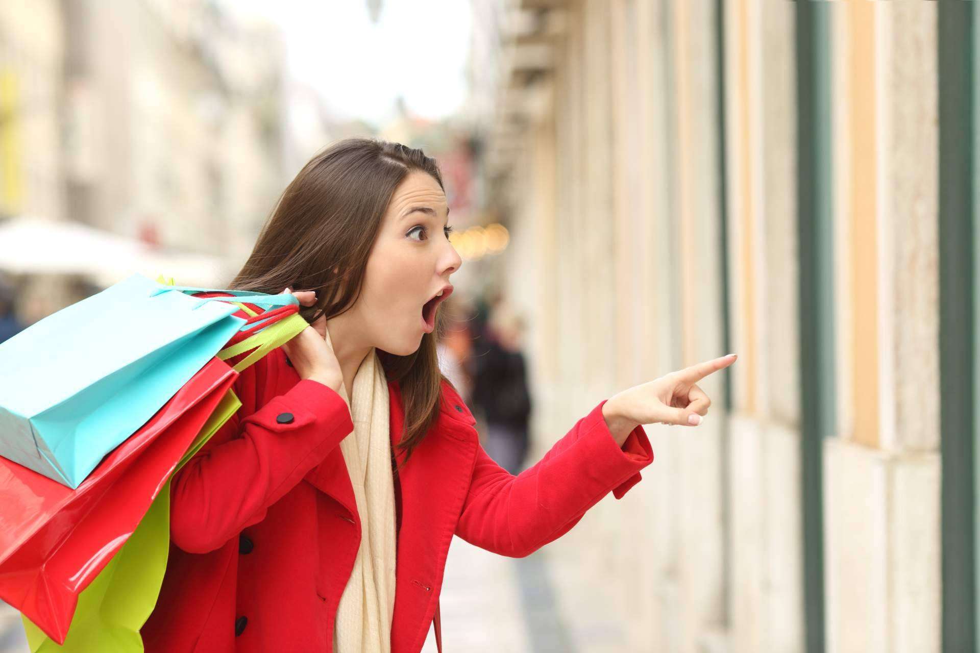 Cómo controlar el exceso de compras en Navidad, de la mano de Mariola Fernández