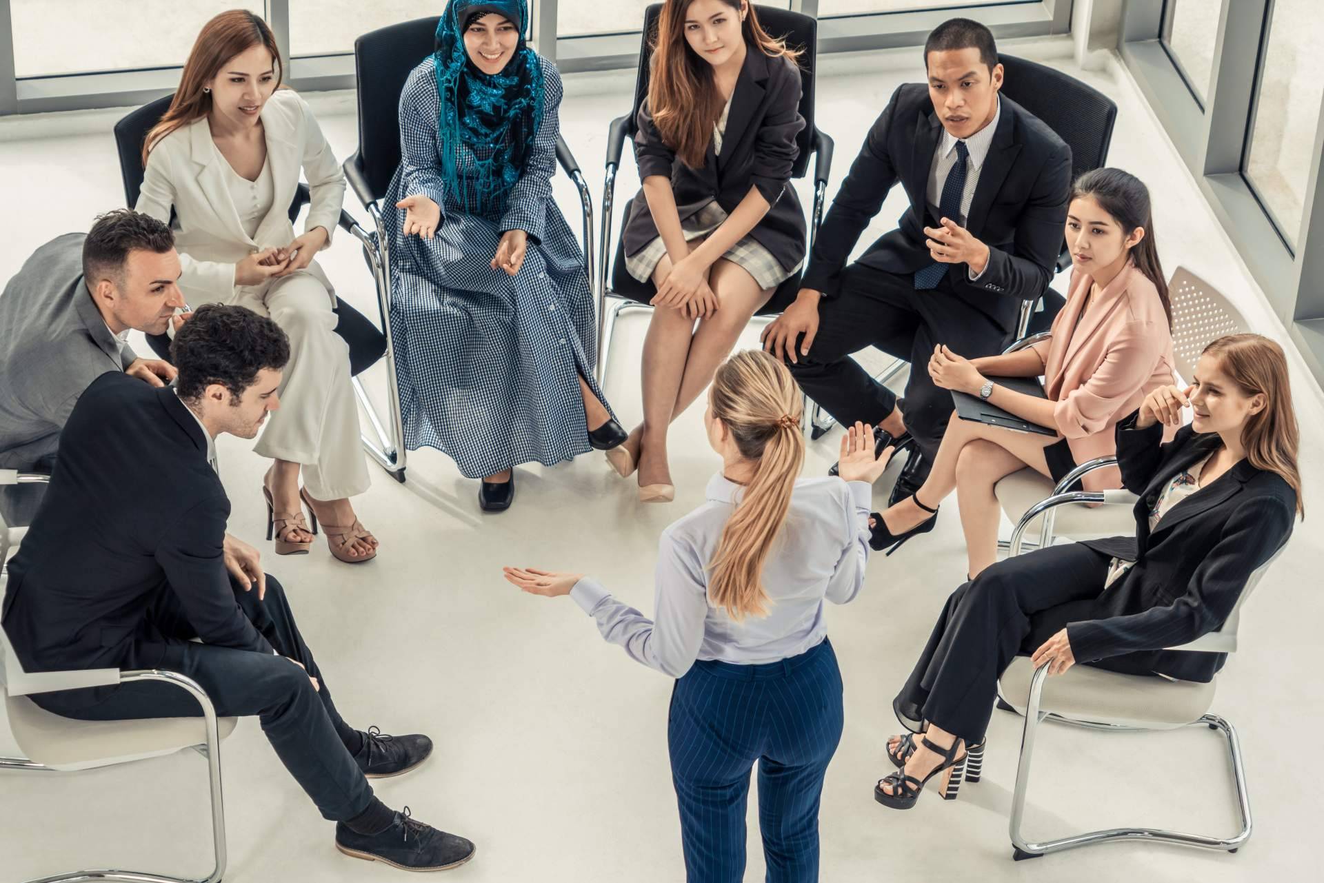 Los líderes como agentes de cambio y catalizadores de transformación de la forma de dirigir las empresas