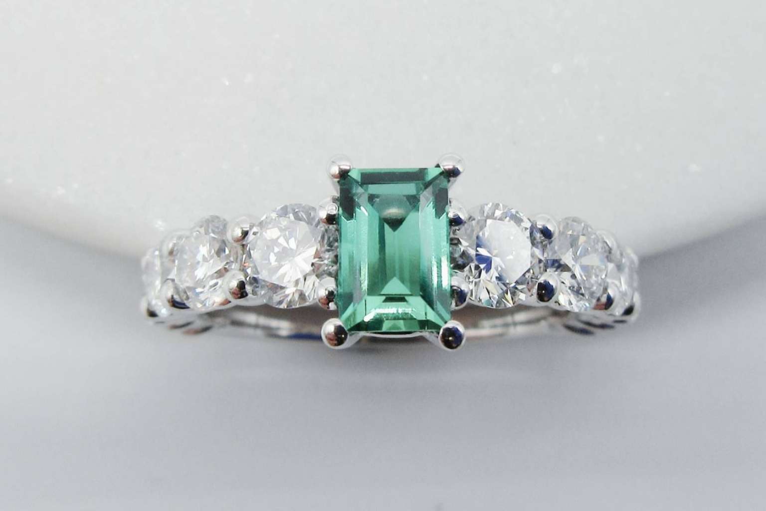 Creación de joyas a medida de la mano de L'Atelier by Mimoke