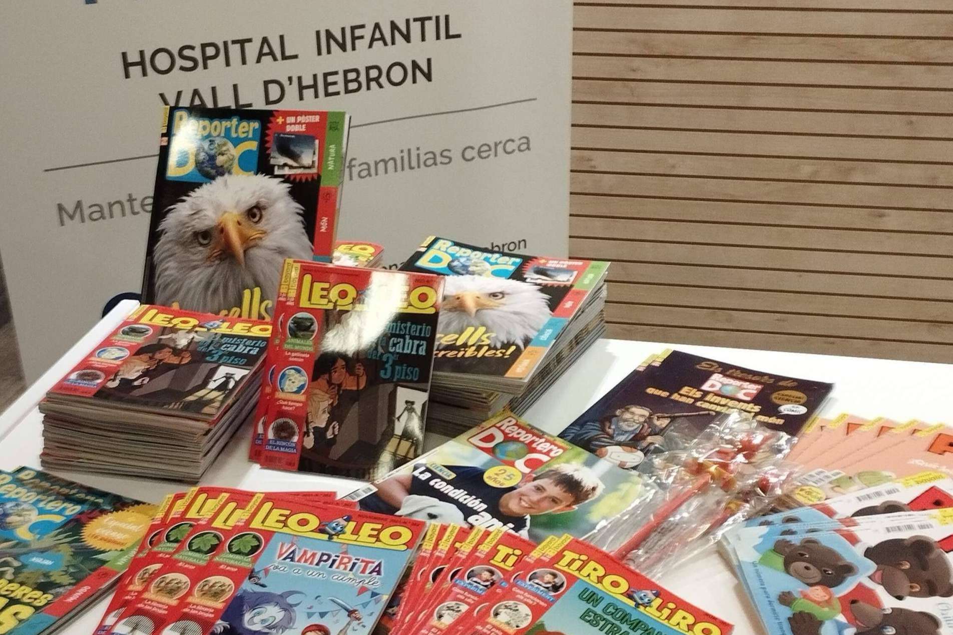 Entrega de las revistas infantiles educativas de Bayard Educación a la Fundación Ronald McDonald del Hospital Vall d’Hebron de Barcelona
