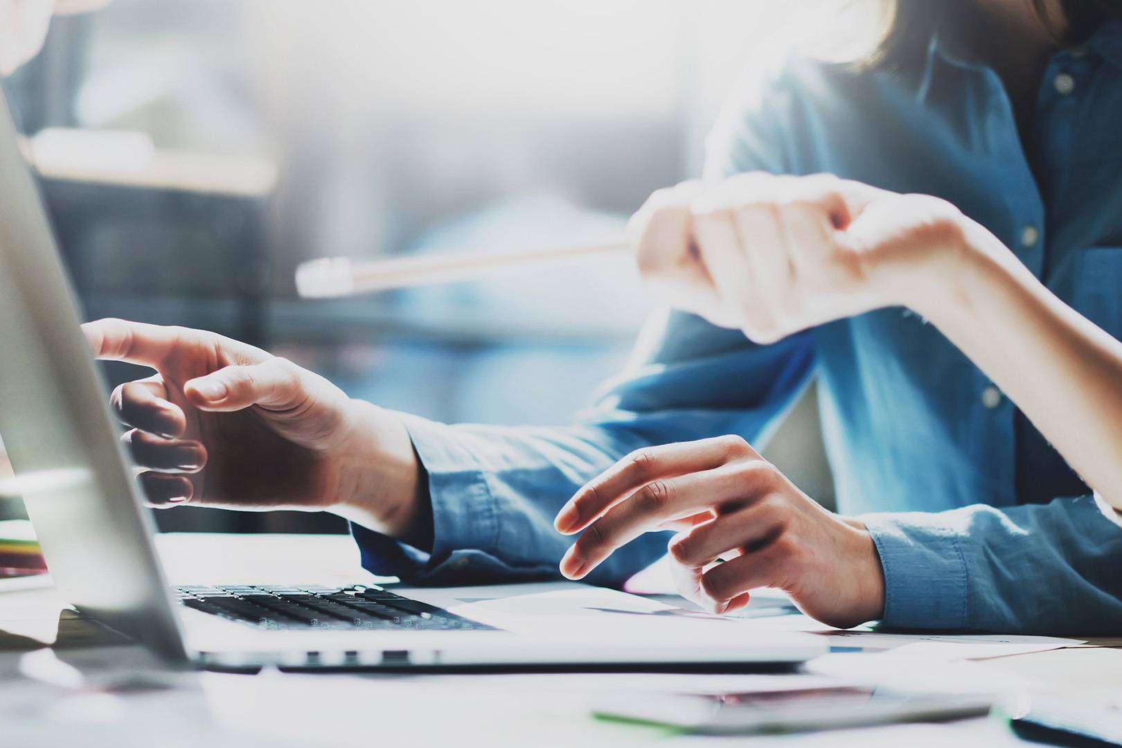 Dsign cuenta con profesionales en diseño gráfico y publicidad