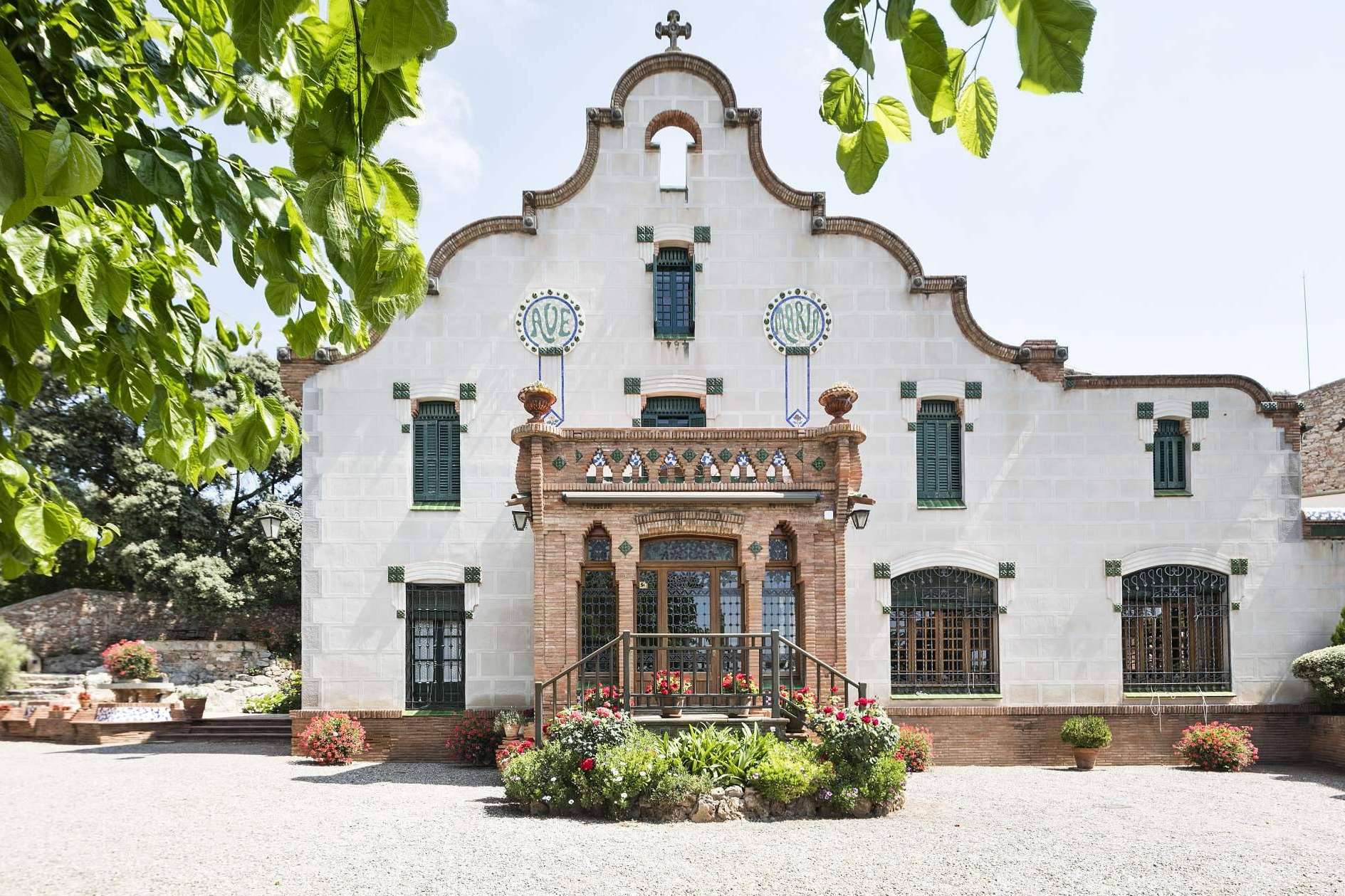 Finca Regia Real Estate, la inmobiliaria de fincas modernistas