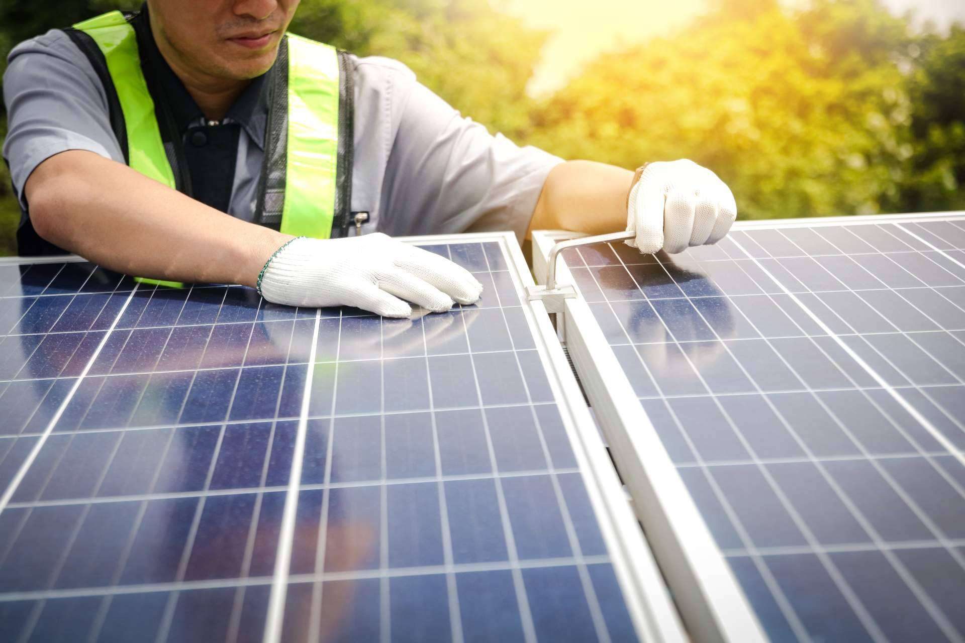 Solar Tres60 ayuda a tramitar subvenciones de placas solares para viviendas unifamiliares