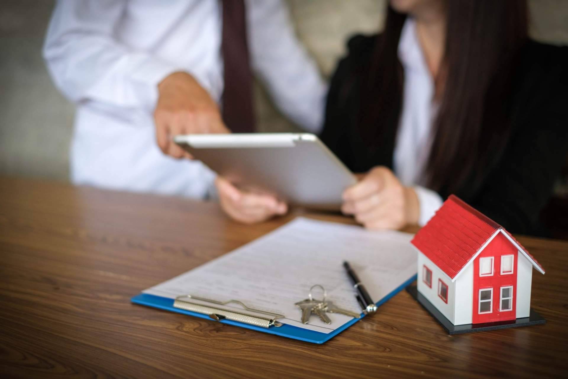 De agente a director inmobiliario con el curso de Dirección Inmobiliaria y Gestión de Hipotecas de Surge