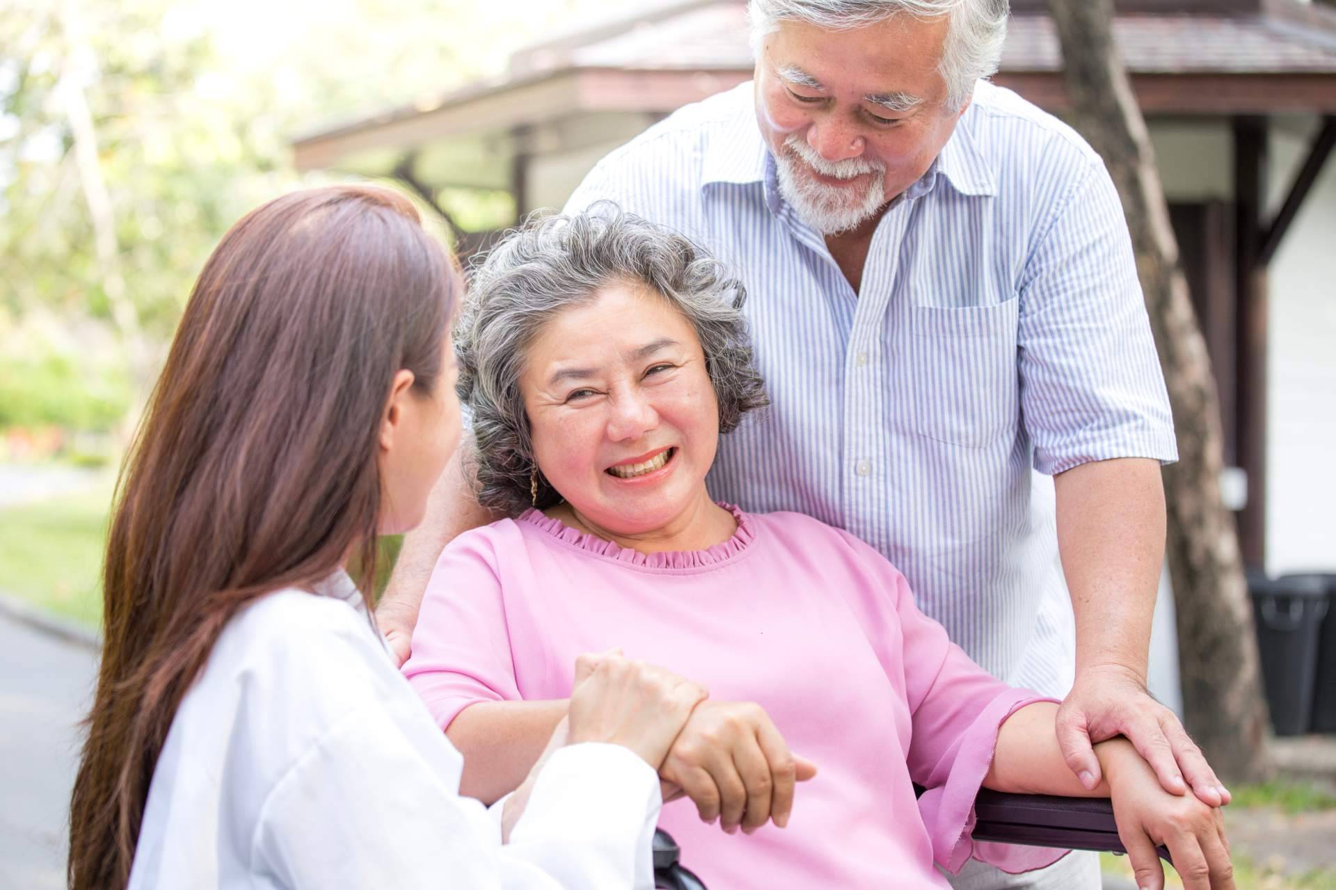 Noviser y sus consejos para el cuidado de personas con discapacidad o dependencia