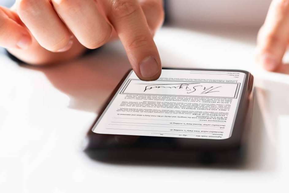 SIGNply facilita la firma de PDFs de trabajo electrónicamente