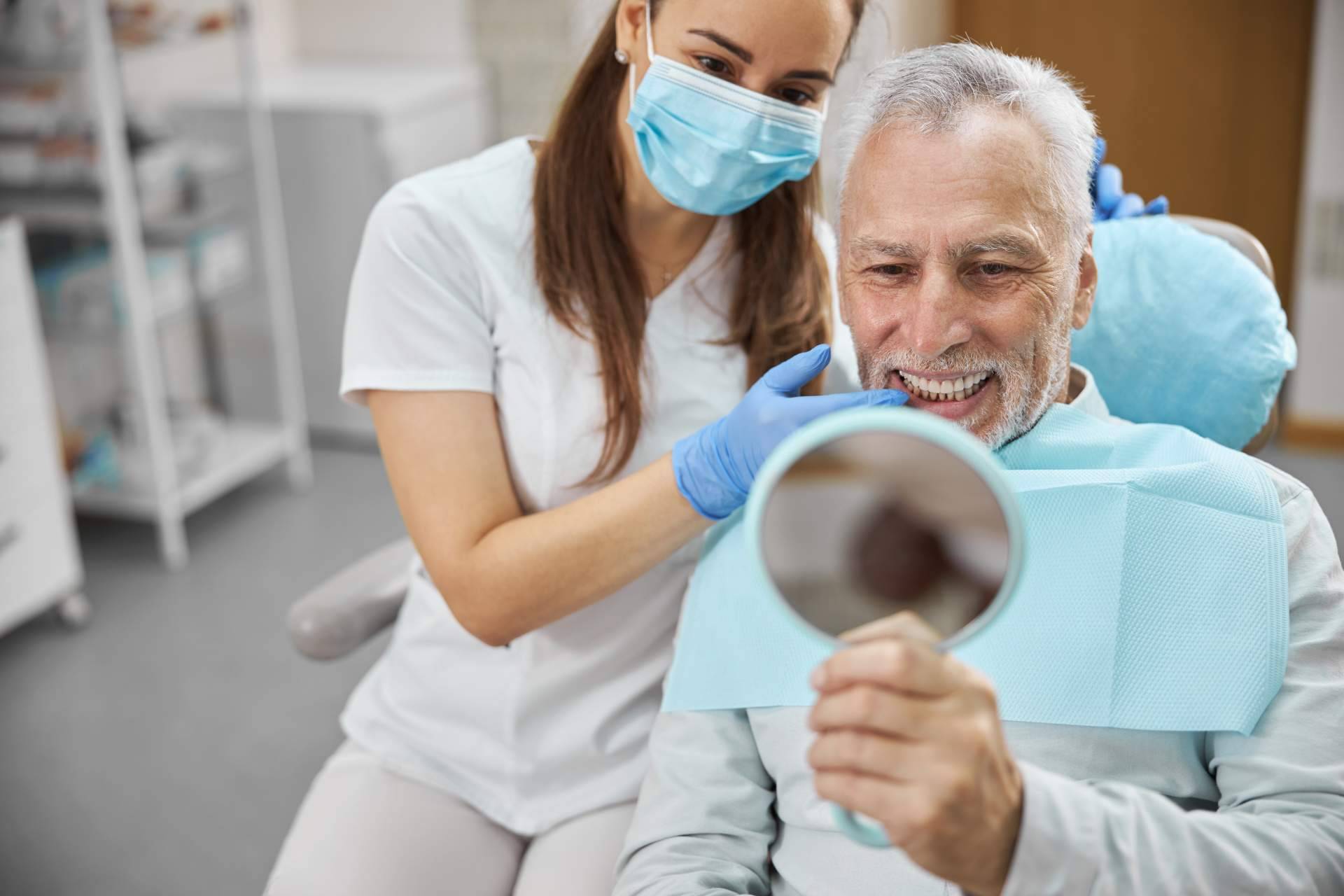 Los Llanos Dental recurre a servicios y tratamientos dentales efectivos para mejorar la sonrisa de sus pacientes