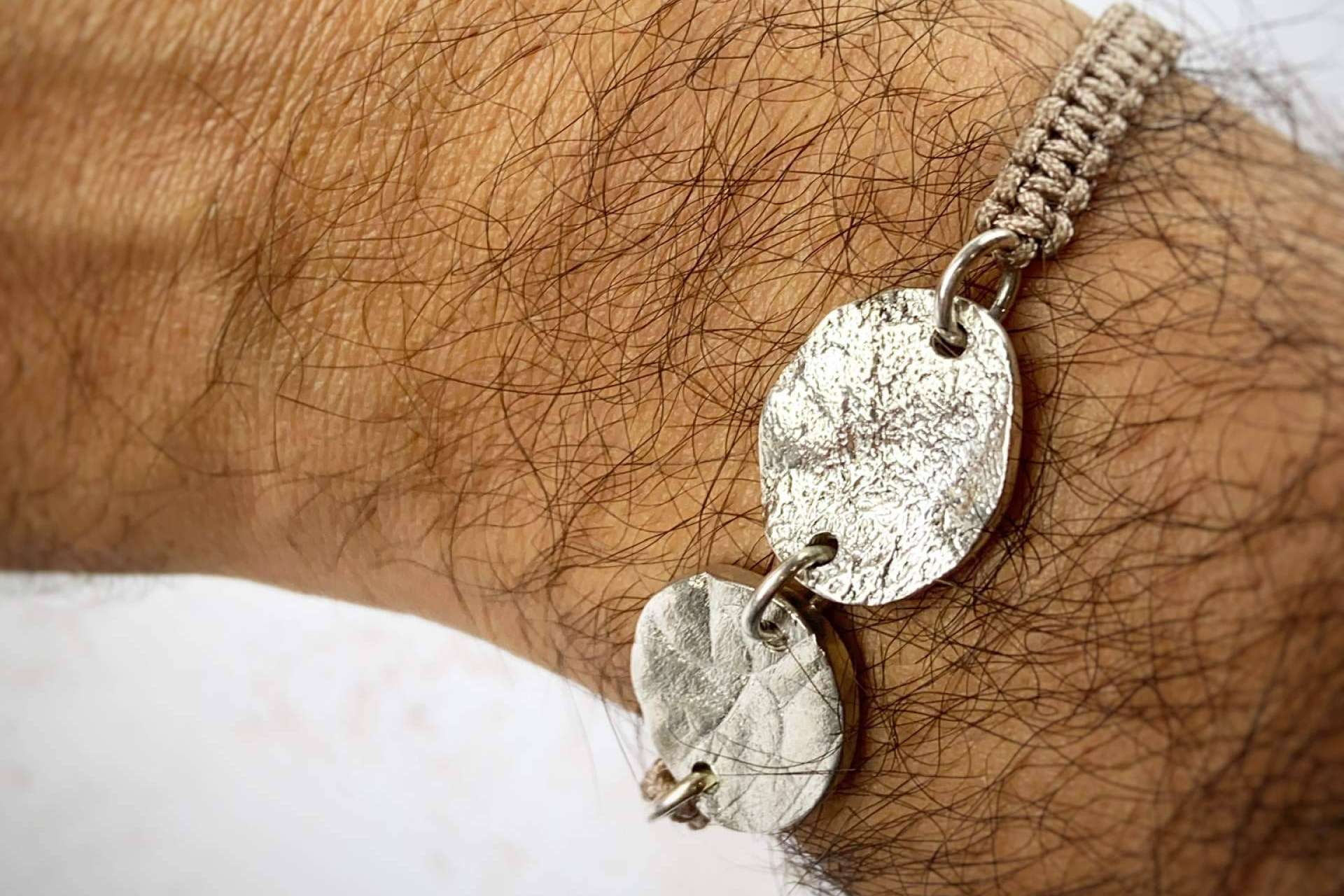 Celebrar el día del padre de la mano de Dejando Huella Joyas