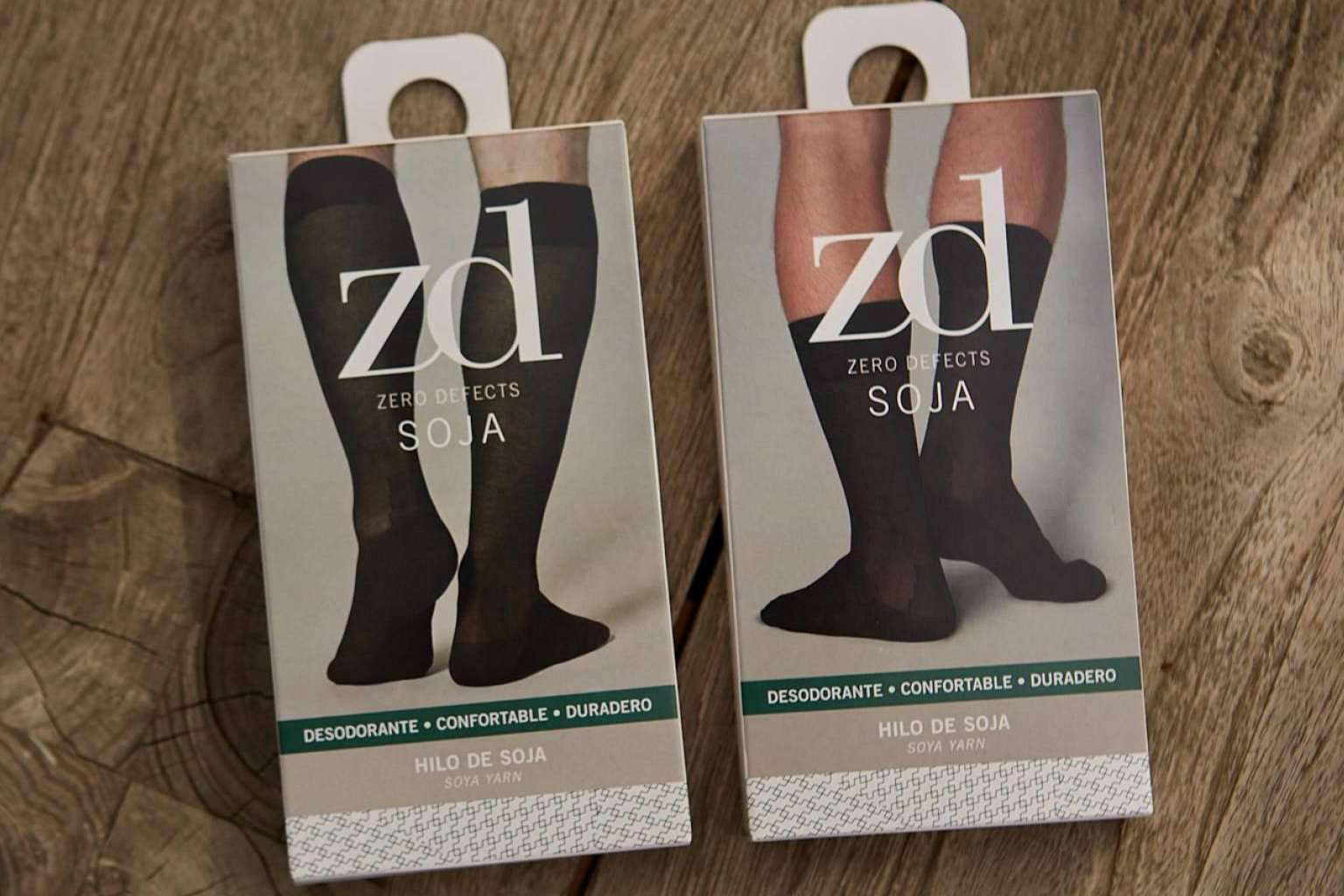 Calcetines confeccionados artesanalmente por Zd Zero Defects
