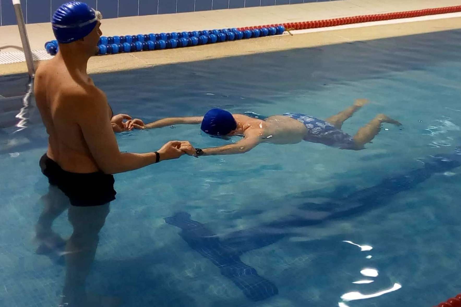 Superar el miedo al agua con el método de los cursos de natación Nadar Sin Miedo