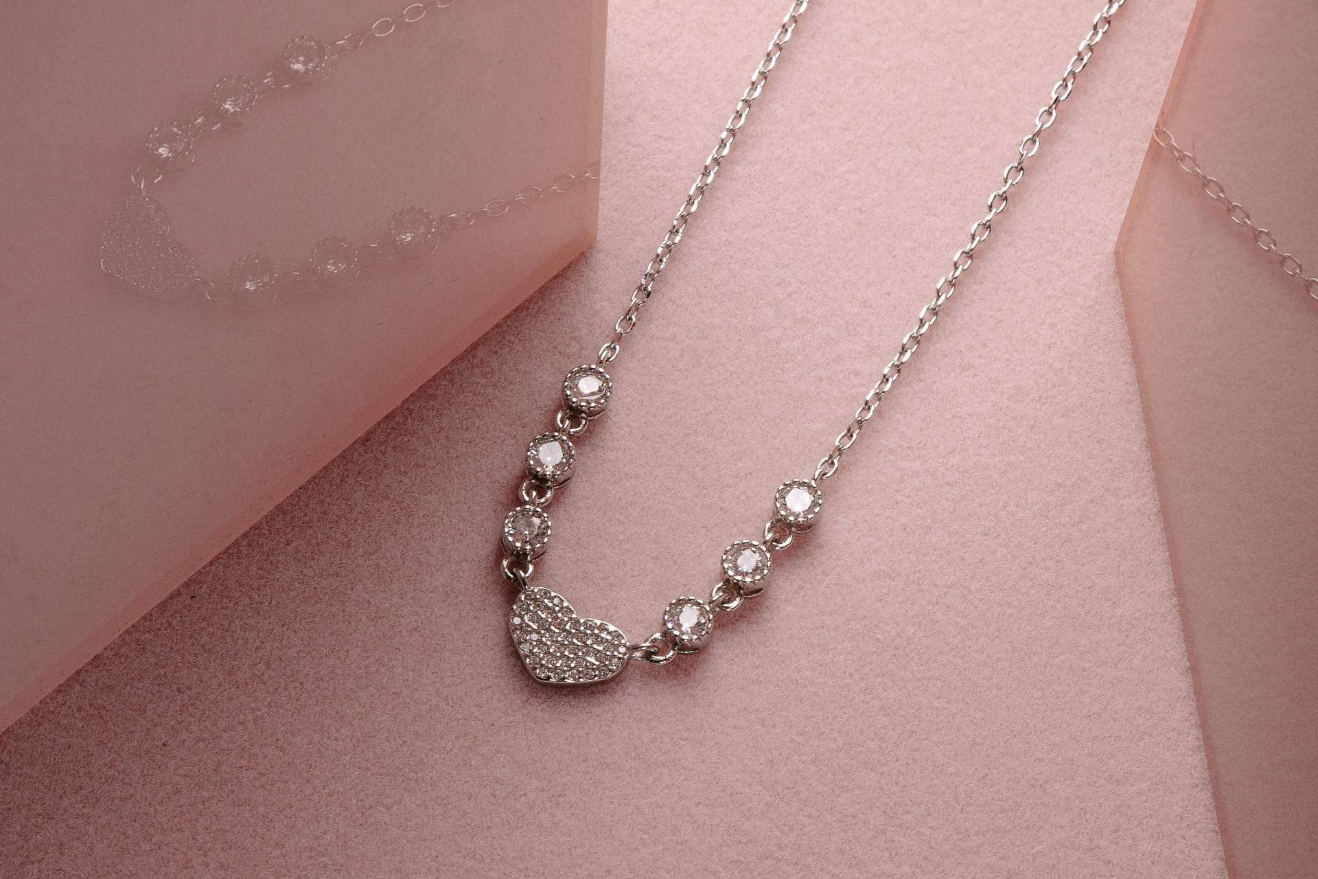 Qué joyas elegir para regalar en San Valentín