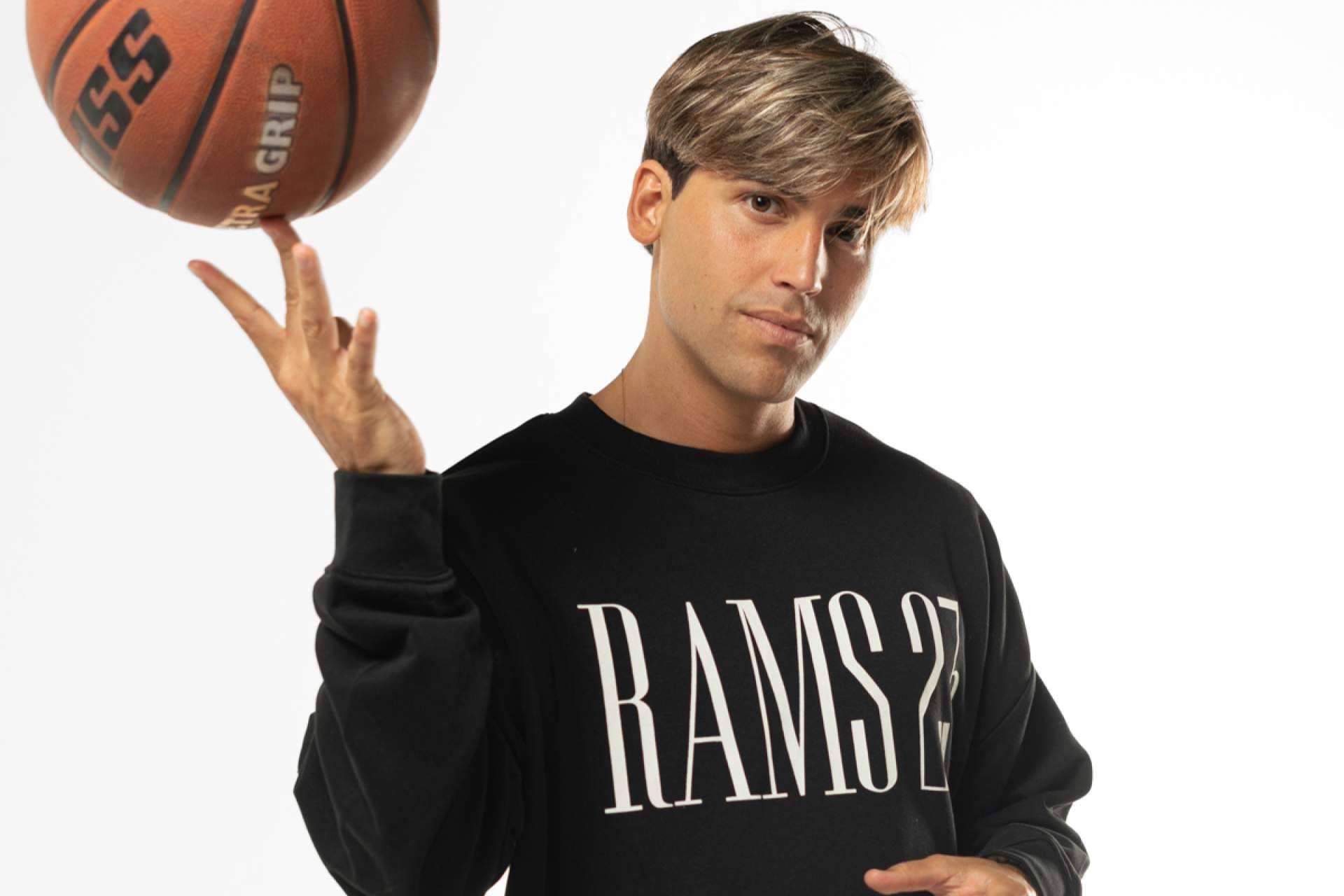 Vestir siguiendo el oversize style con Rams 23 y sus prendas