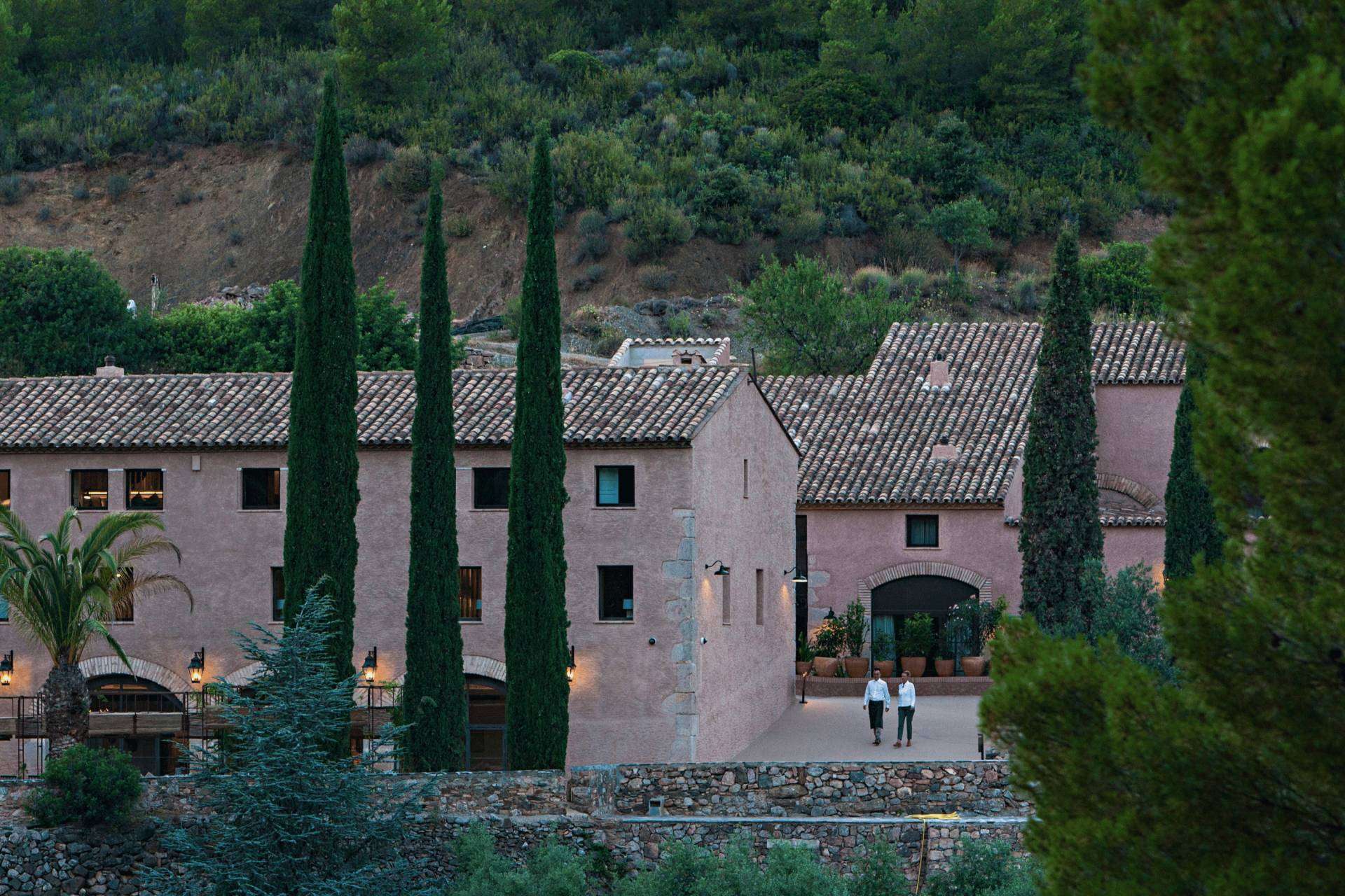 Escapadas románticas en el Hotel Terra Dominicata para desconectar de la rutina y reencontrarse con la naturaleza, la gastronomía y el vino