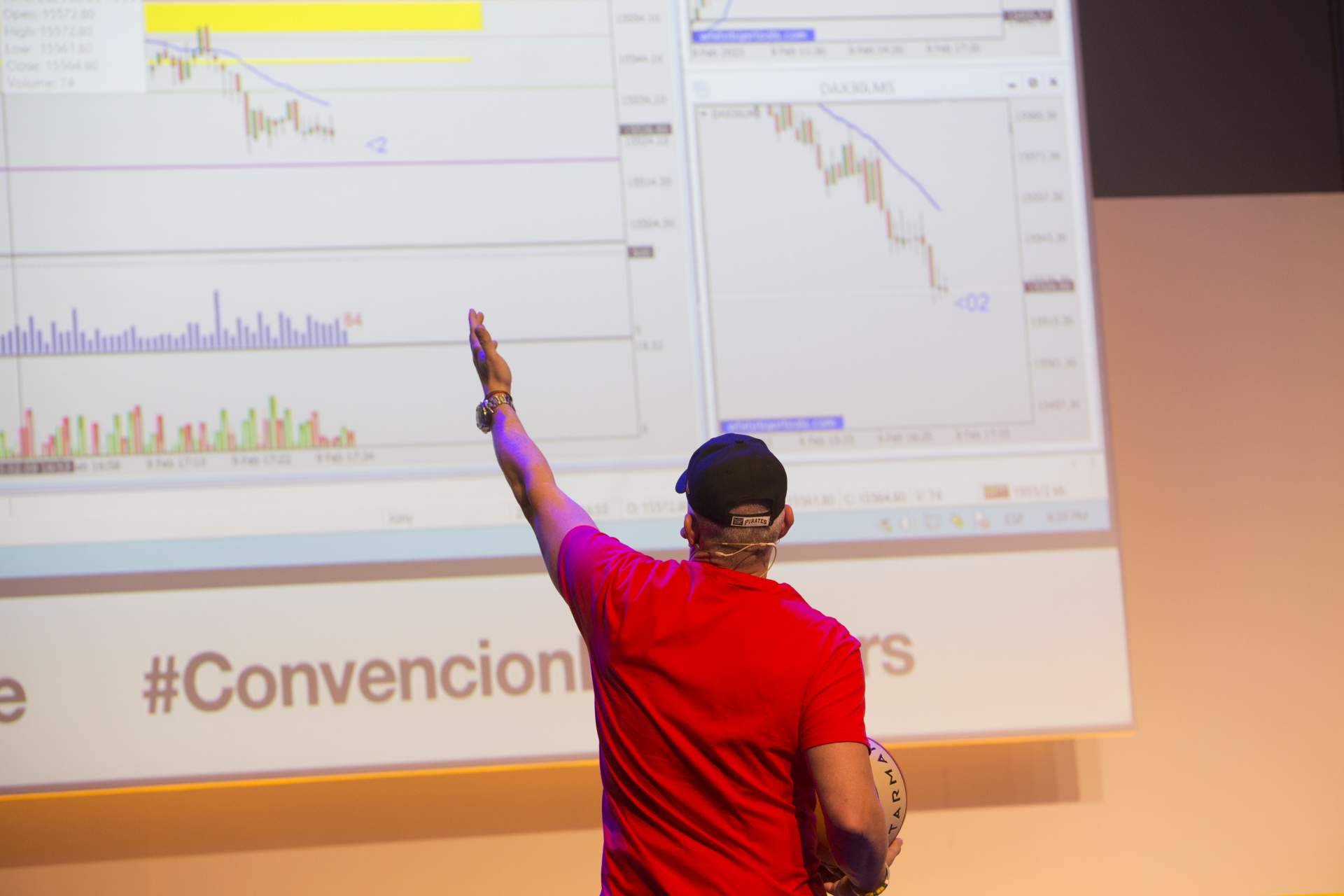 La primera semana de febrero tuvo lugar, en el Recinto Ferial Expo Meloneras, la 1ª Convención Nacional Daxlovers