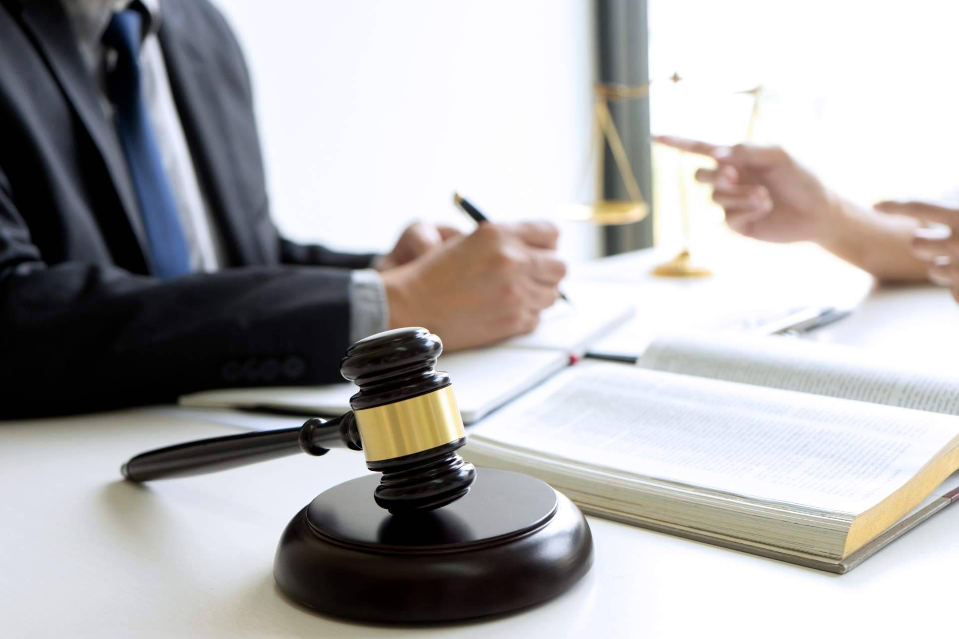 Los servicios que ofrece la plataforma Servicios Profesionales Online para despachos de abogados