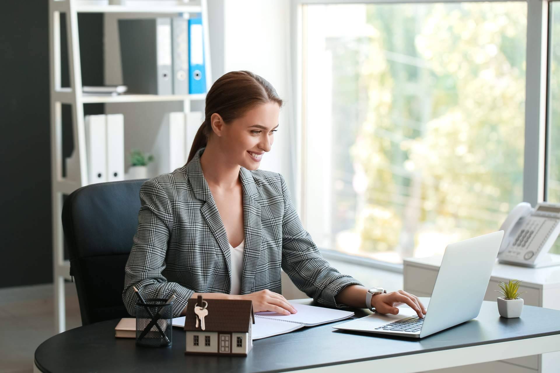 Agente inmobiliario de Barcelona cancela más de 80.000 euros gracias a la Ley de Segunda Oportunidad