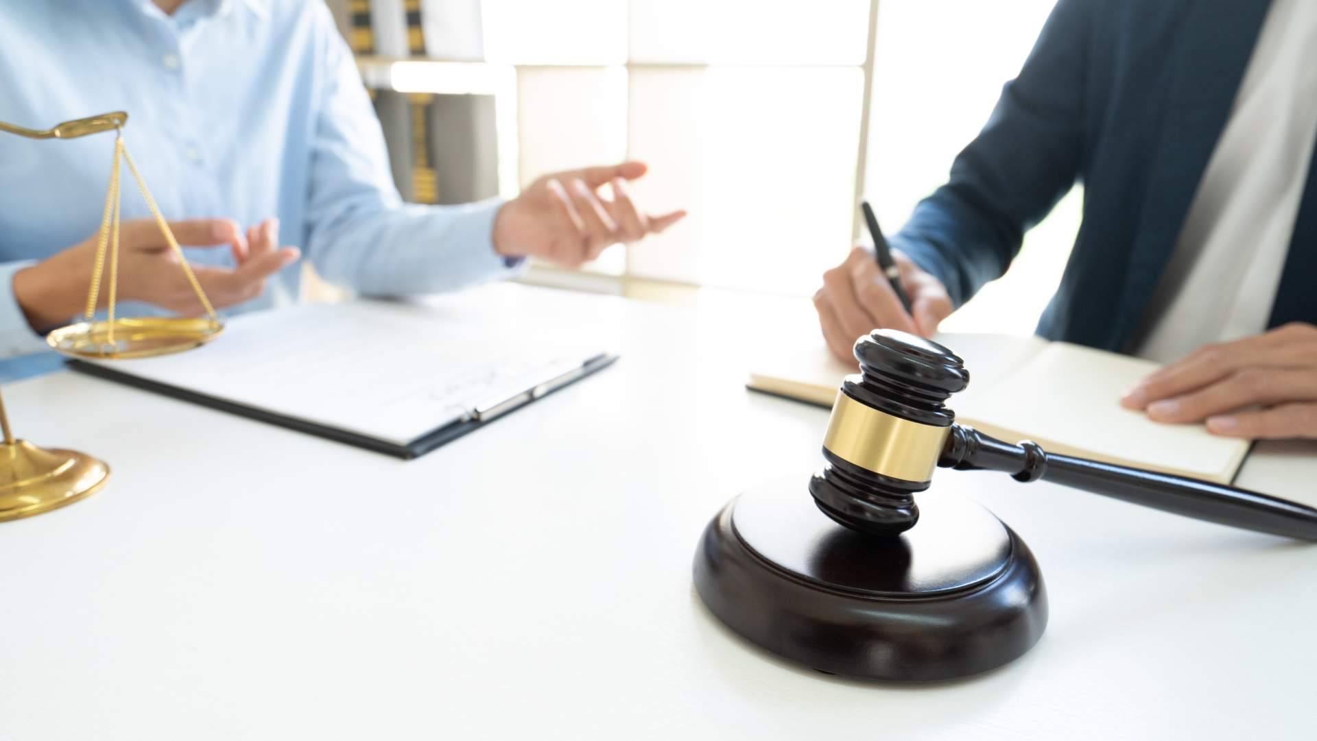 Servicio de asesoría legal 360º, garantiza una Visión Legal segura antes de contratar cualquier póliza