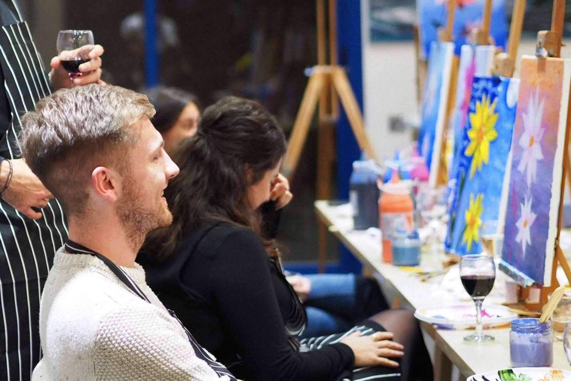 Una auténtica experiencia artística en Barcelona y Madrid es ofrecida por Art&Wine
