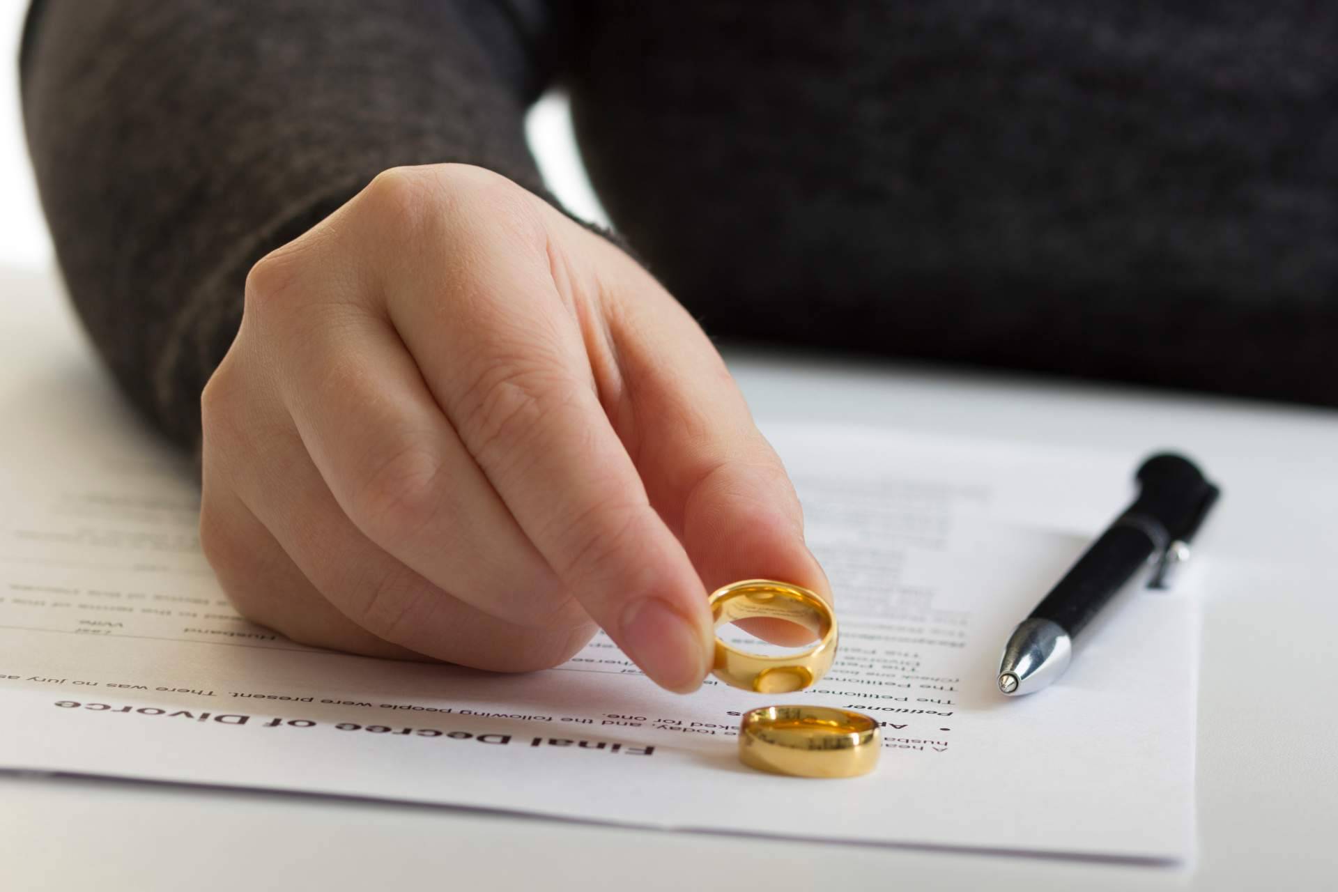¿Cuáles son los pasos a seguir para solicitar el divorcio internacional?