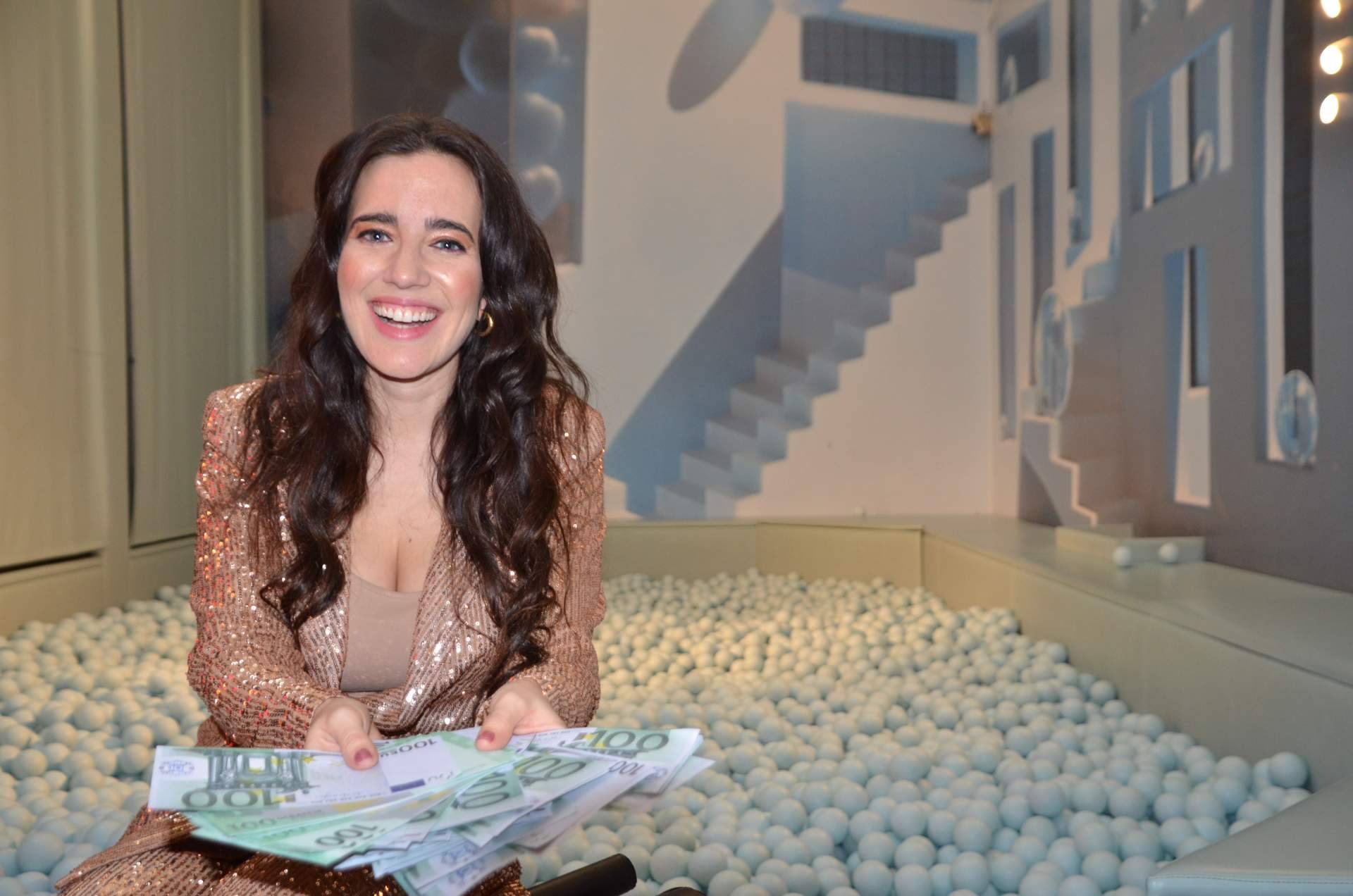 Transformar la relación con el dinero con un programa de referencia en español para mujeres