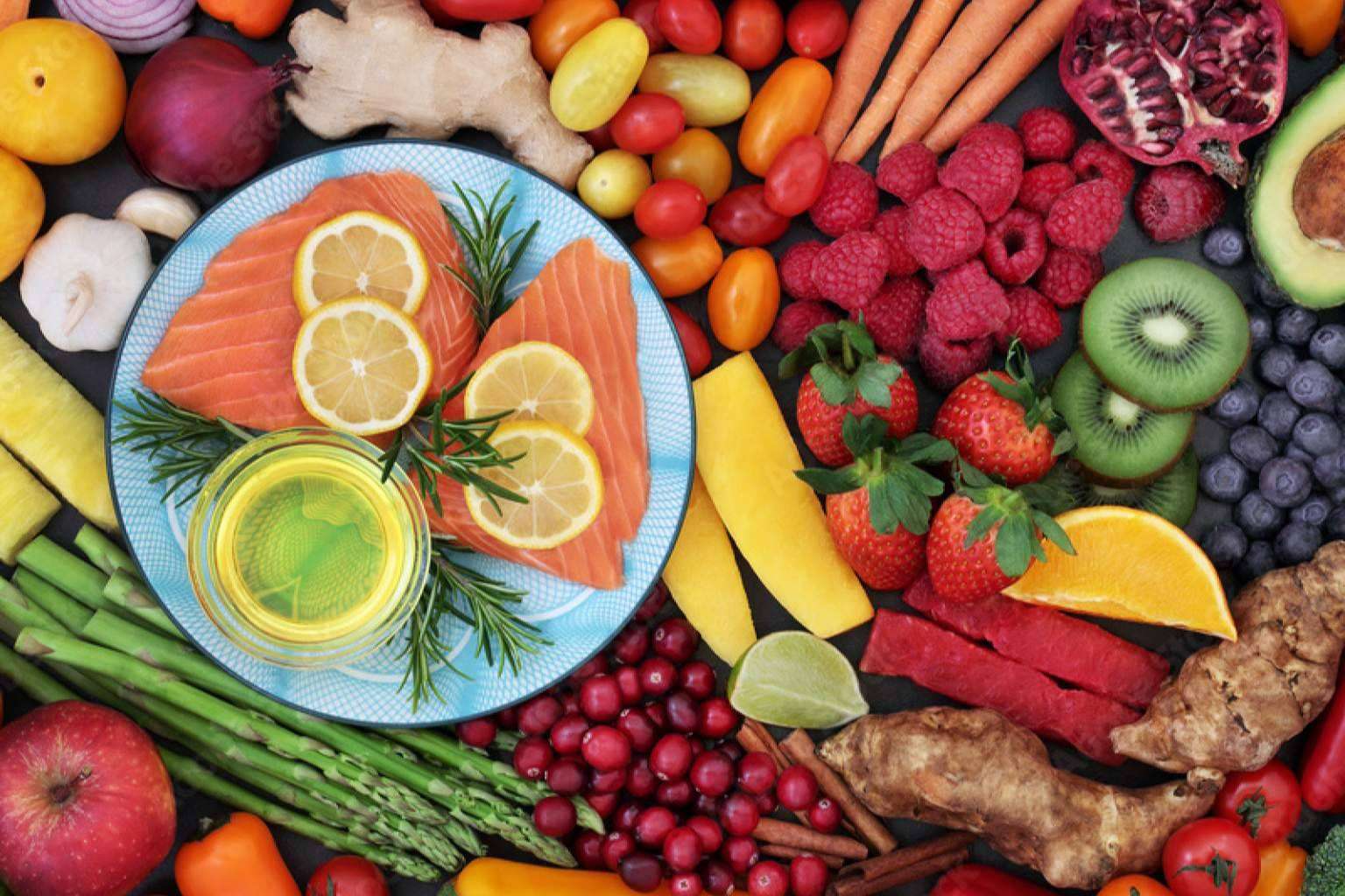 Descubrir los alimentos que pueden mejorar la salud de los ojos, de la mano de los profesionales de Optipunt en óptica en Figueres