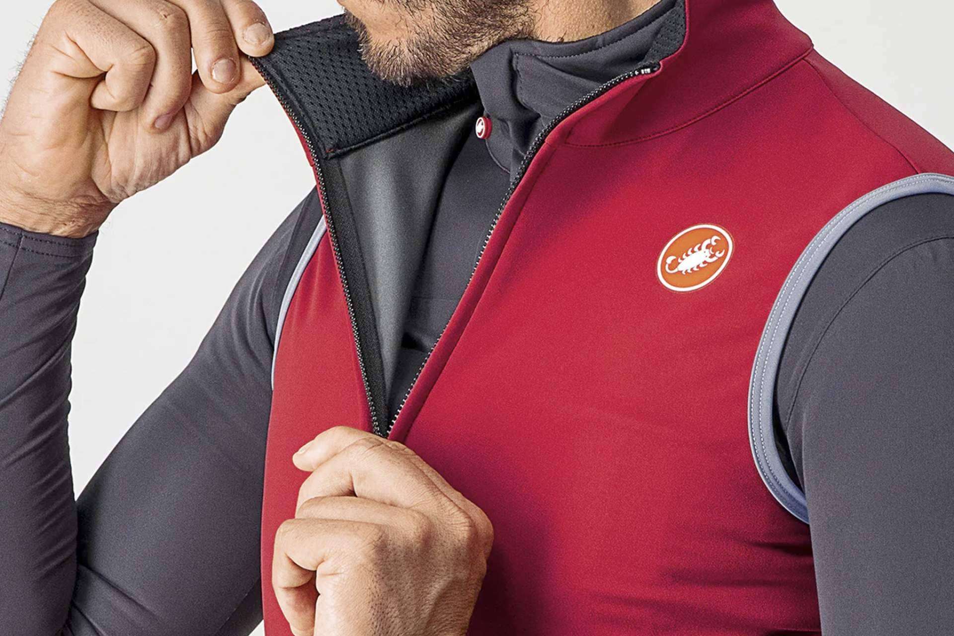 Vestirse en ciclismo con la teoría de las 3 capas de la mano de Sanferbike