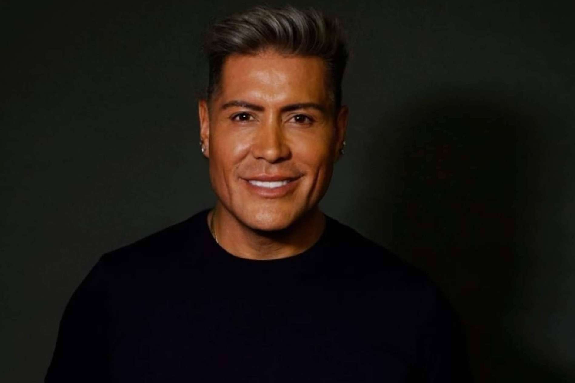 Edgardo Navarro Cea es el artista capilar que triunfó en los premios Emmy, Oscar y el último Festival de Viña del Mar