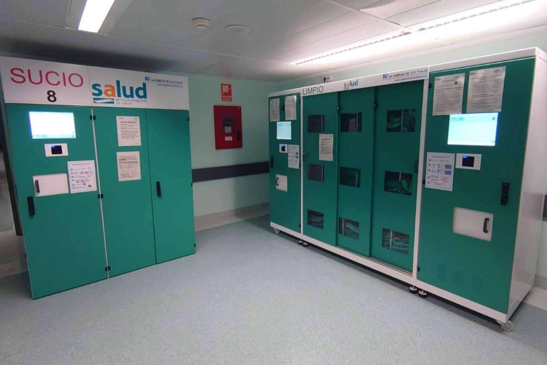 ¿Cuáles son las ventajas del uso de sistemas de gestión para los uniformes sanitarios en hospitales?