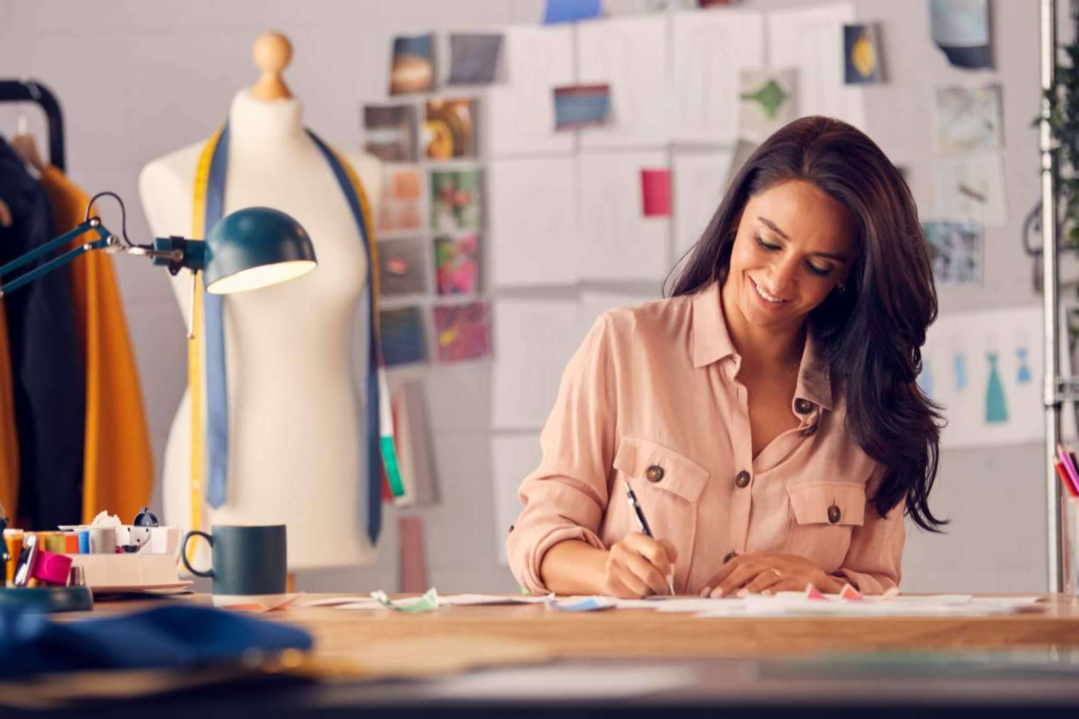 Gesenco Formación es una escuela de diseño de moda que se especializa en la formación a distancia