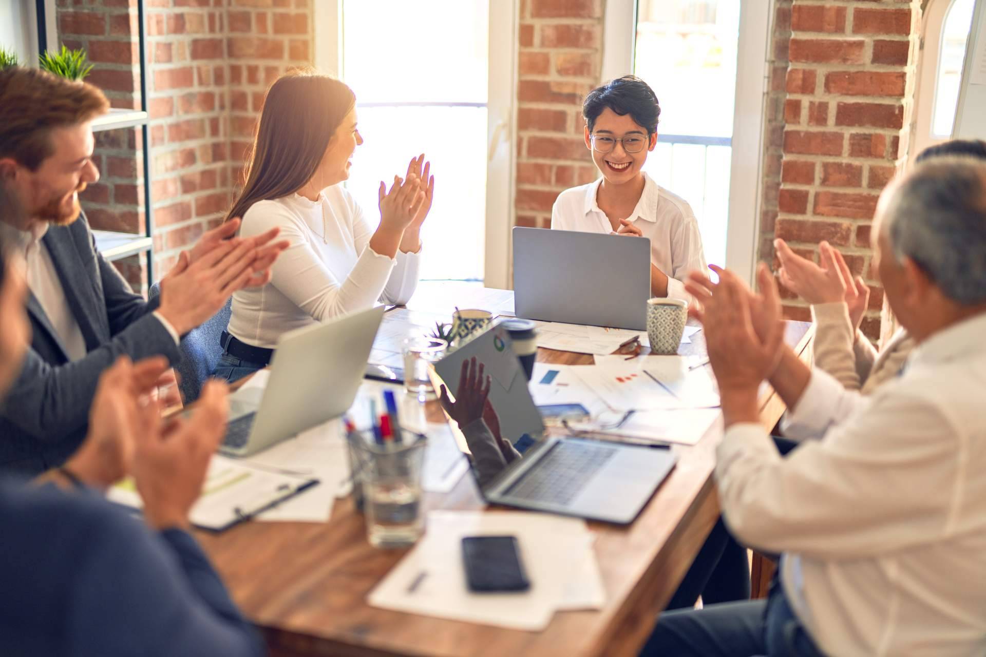 Una forma de aumentar la felicidad de los equipos en una empresa