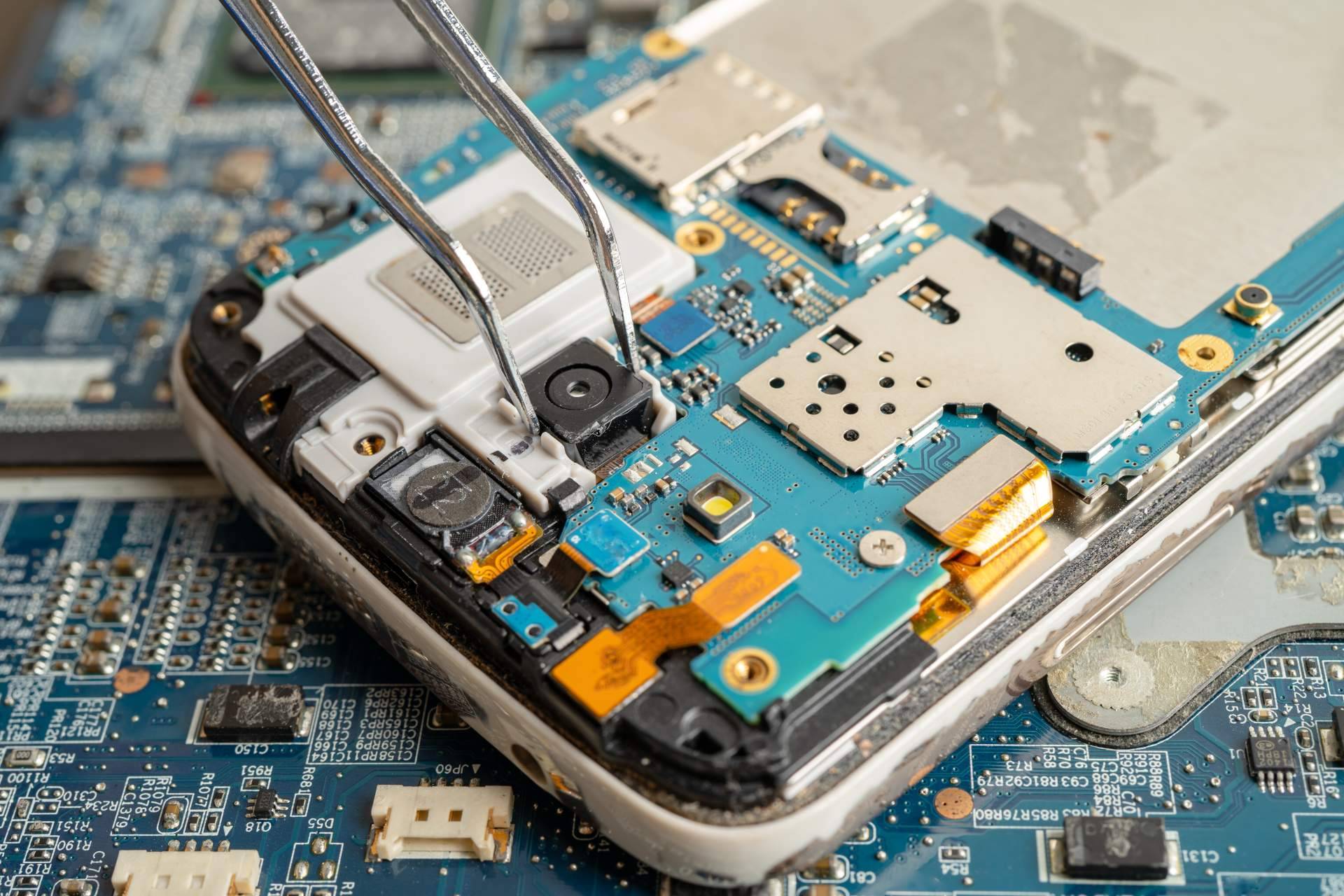 El servicio de reparación de placas base por Doctor Móviles