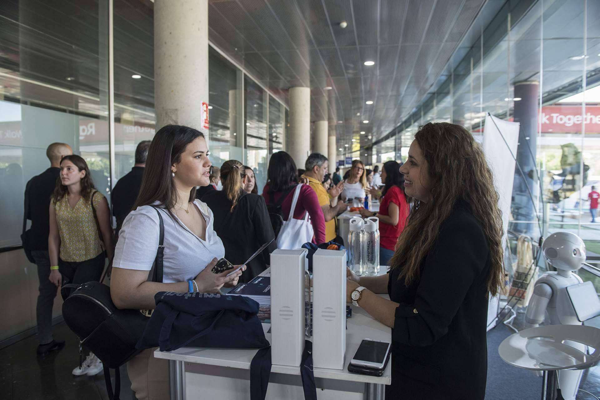Se abren de nuevo las puertas en el Spotify Camp Nou para JOBarcelona, la Hiring Fair Internacional de referencia para Talento Júnior