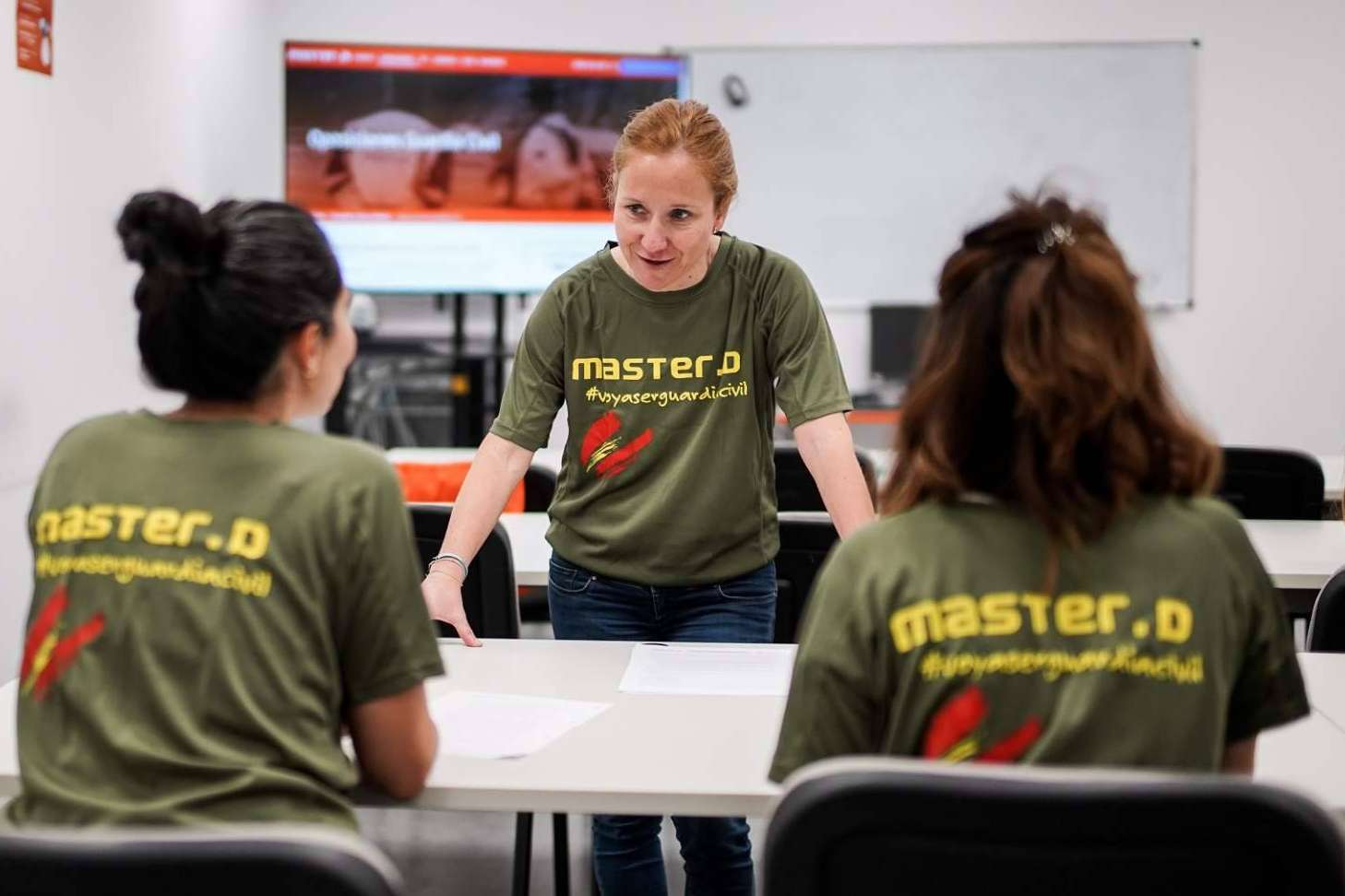 La academia MasterD ayuda a preparar las oposiciones de Guardia Civil de 2023