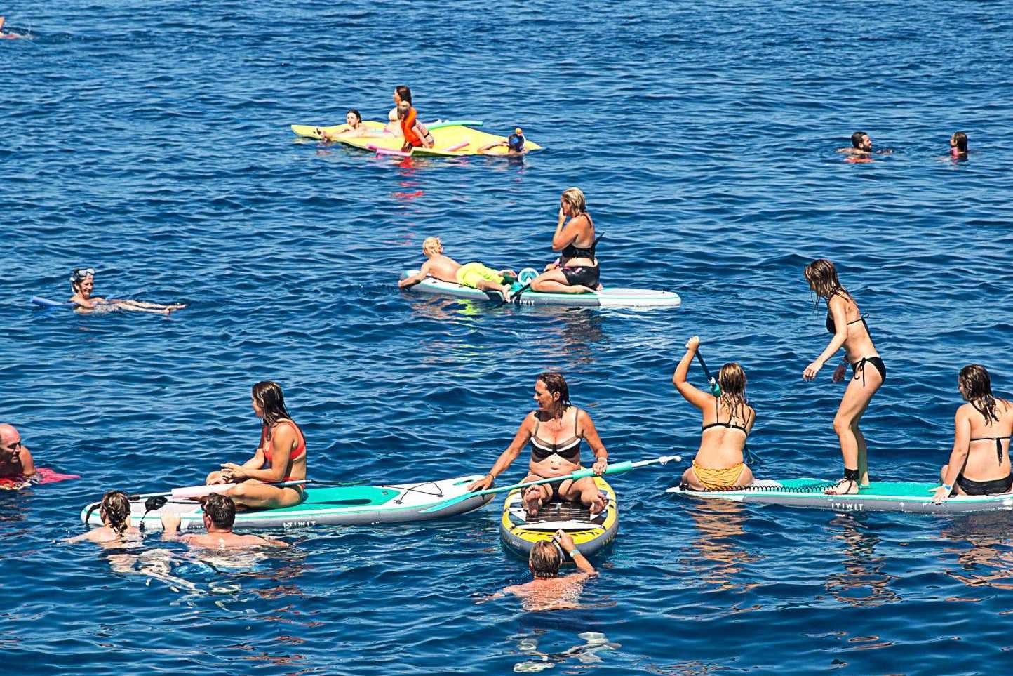 Reservar un crucero por Ibiza para explorar las calas de la isla