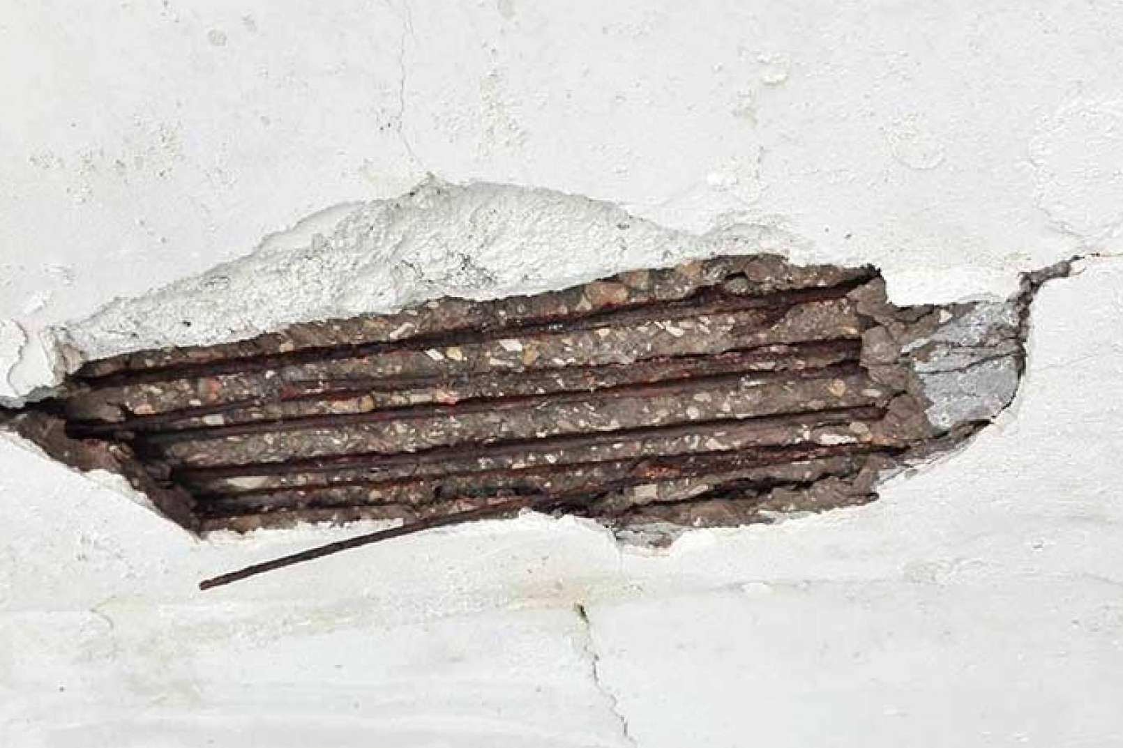 Asesoría legal a personas afectadas por la aluminosis, con Vaello Legal