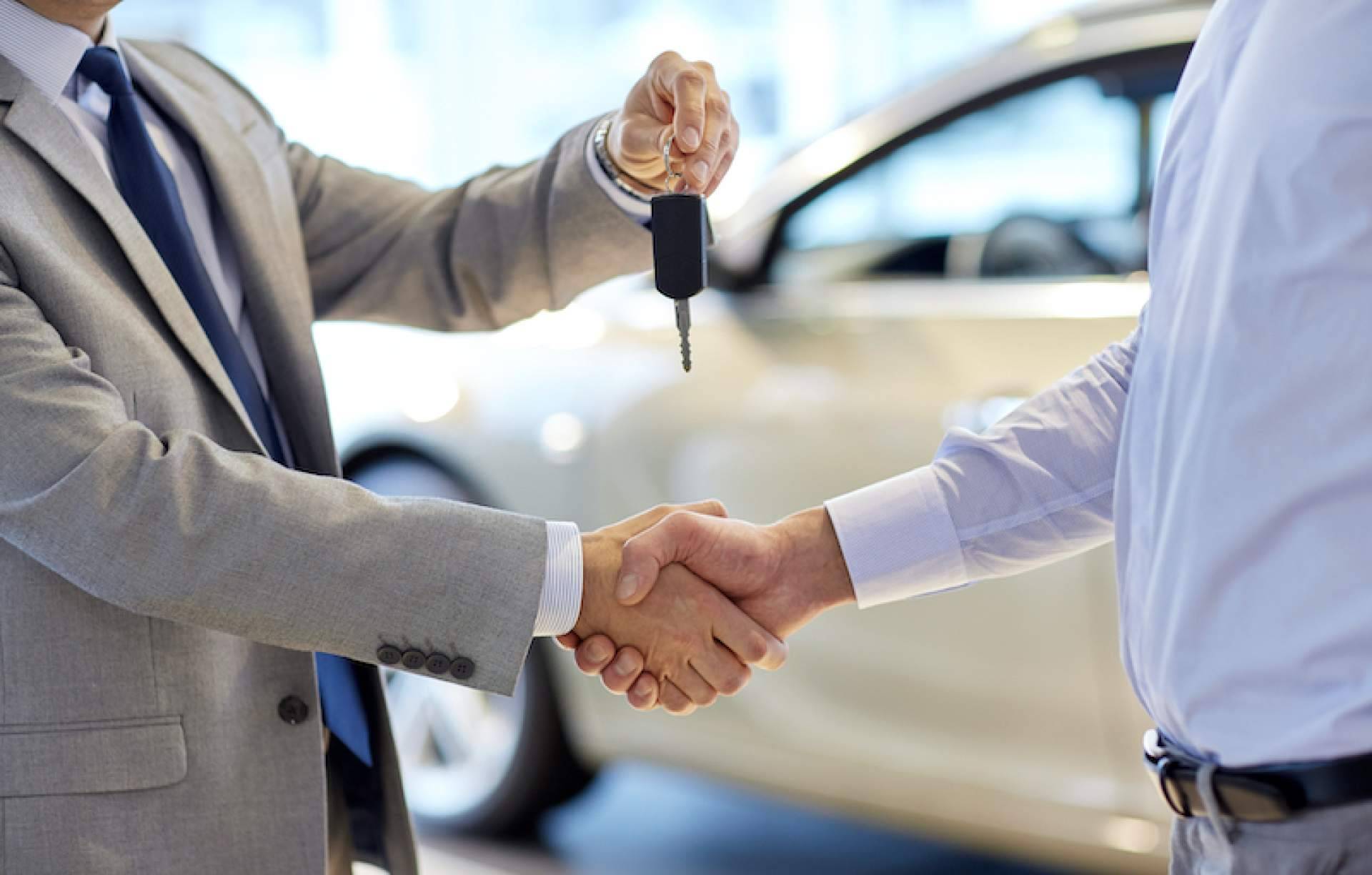 Cuáles son los 8 coches de renting más baratos del año 2023