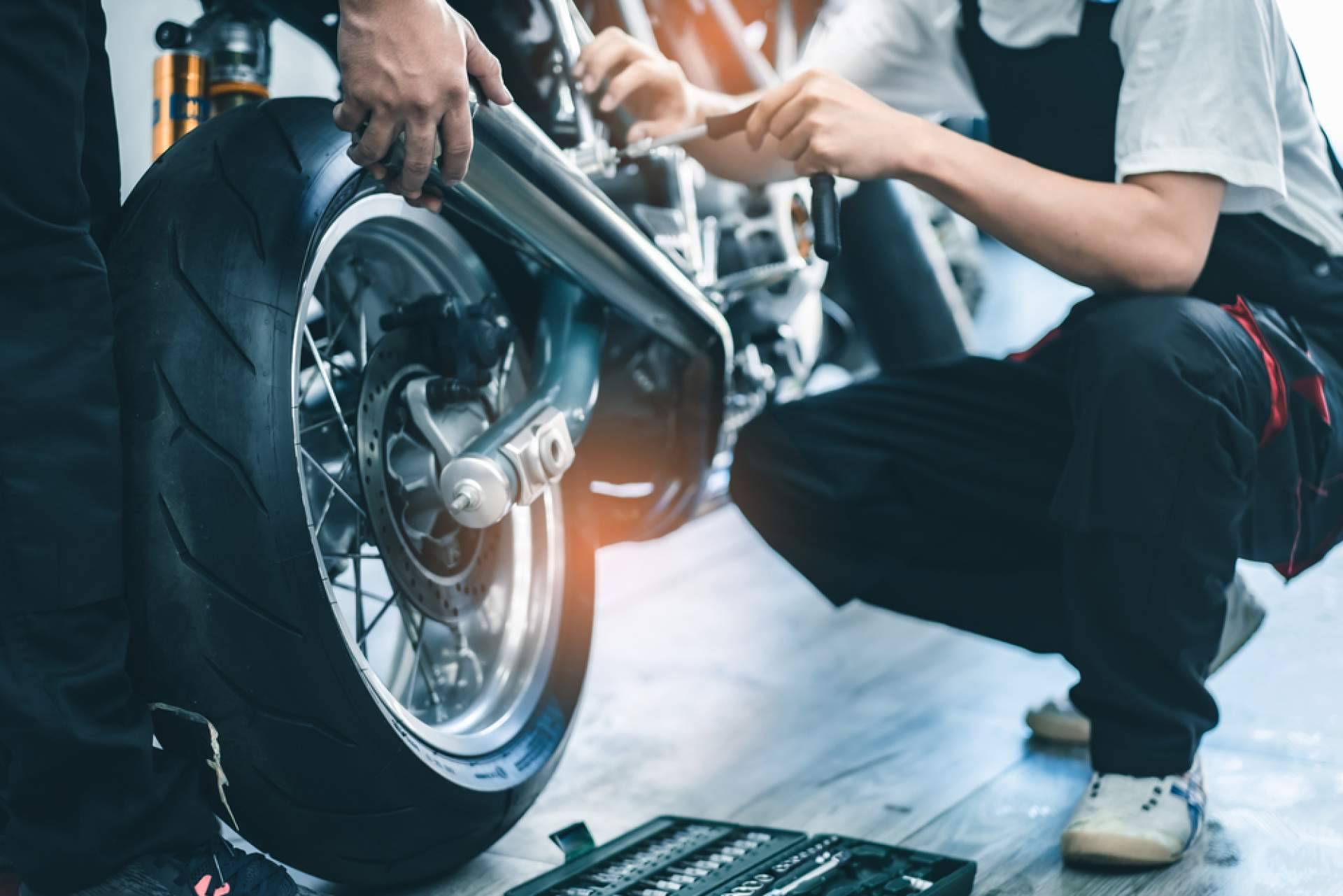 Venta de recambios de moto originales, con Partsss