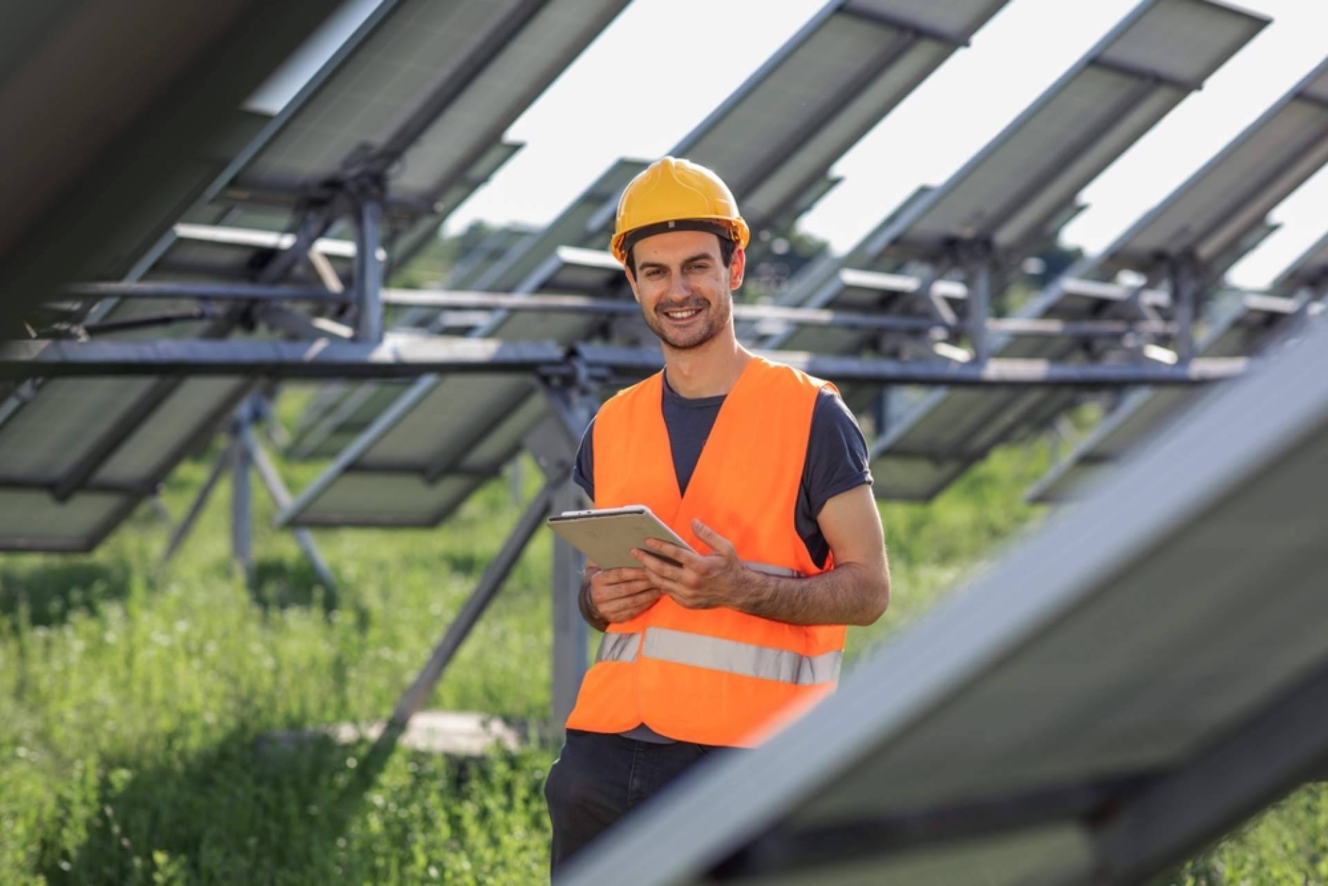 Kits de placas solares y asesoría con Rebacas
