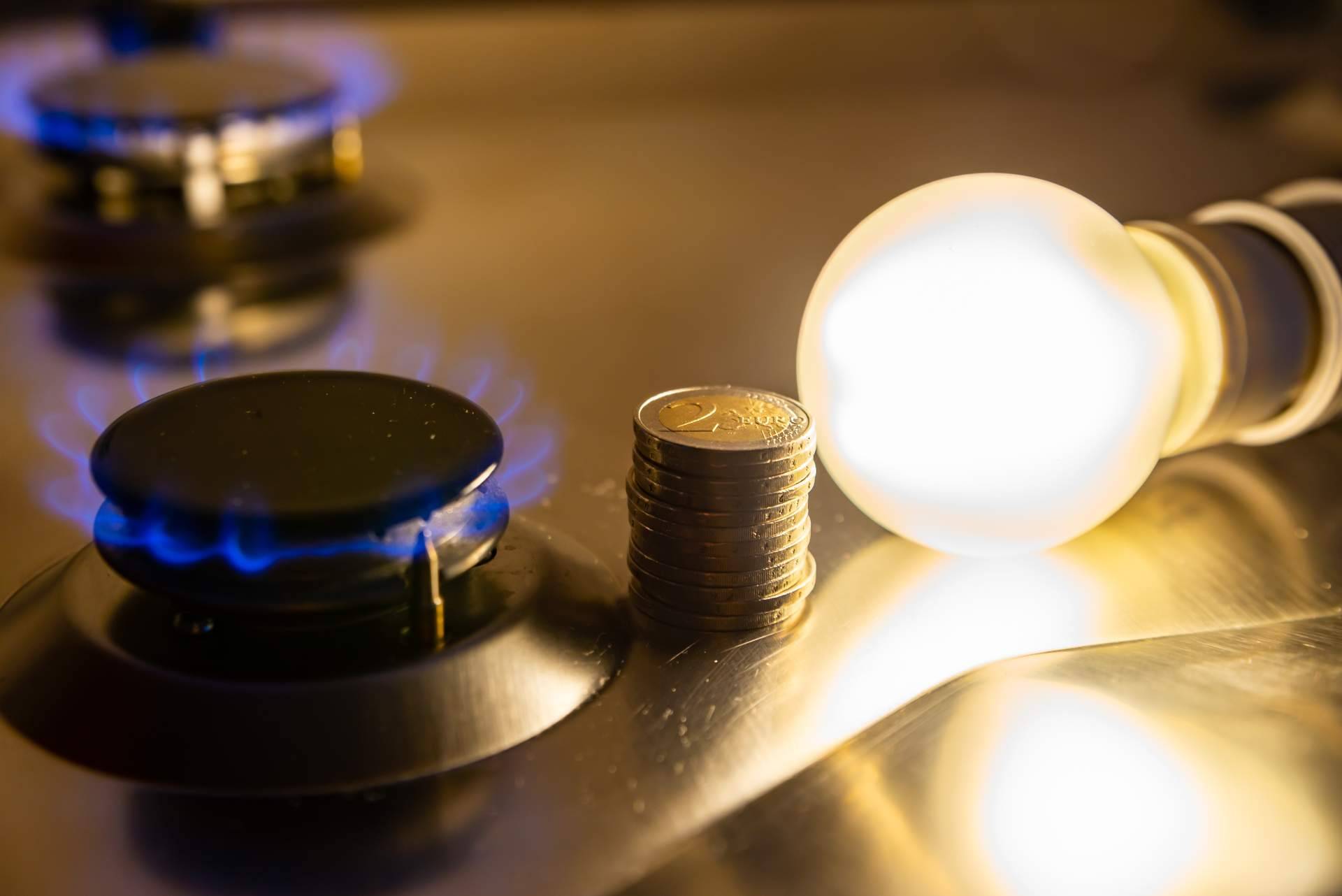 Tarifas duales luz y gas, ventajas e inconvenientes