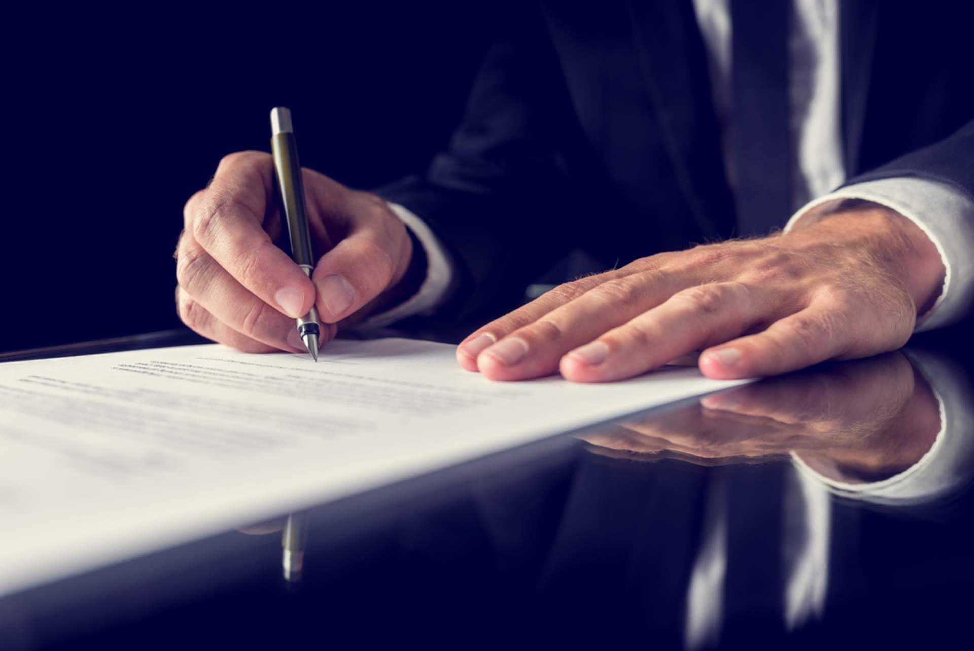 Castaño Asociados explica cómo actuar en caso de despido improcedente