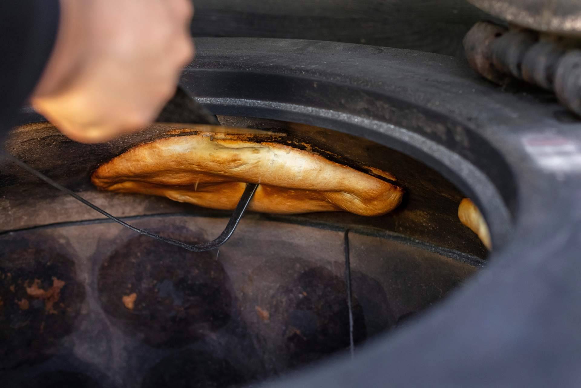 Gaudir amb Foc y su horno tandoor para disfrutar de la cocina asiática