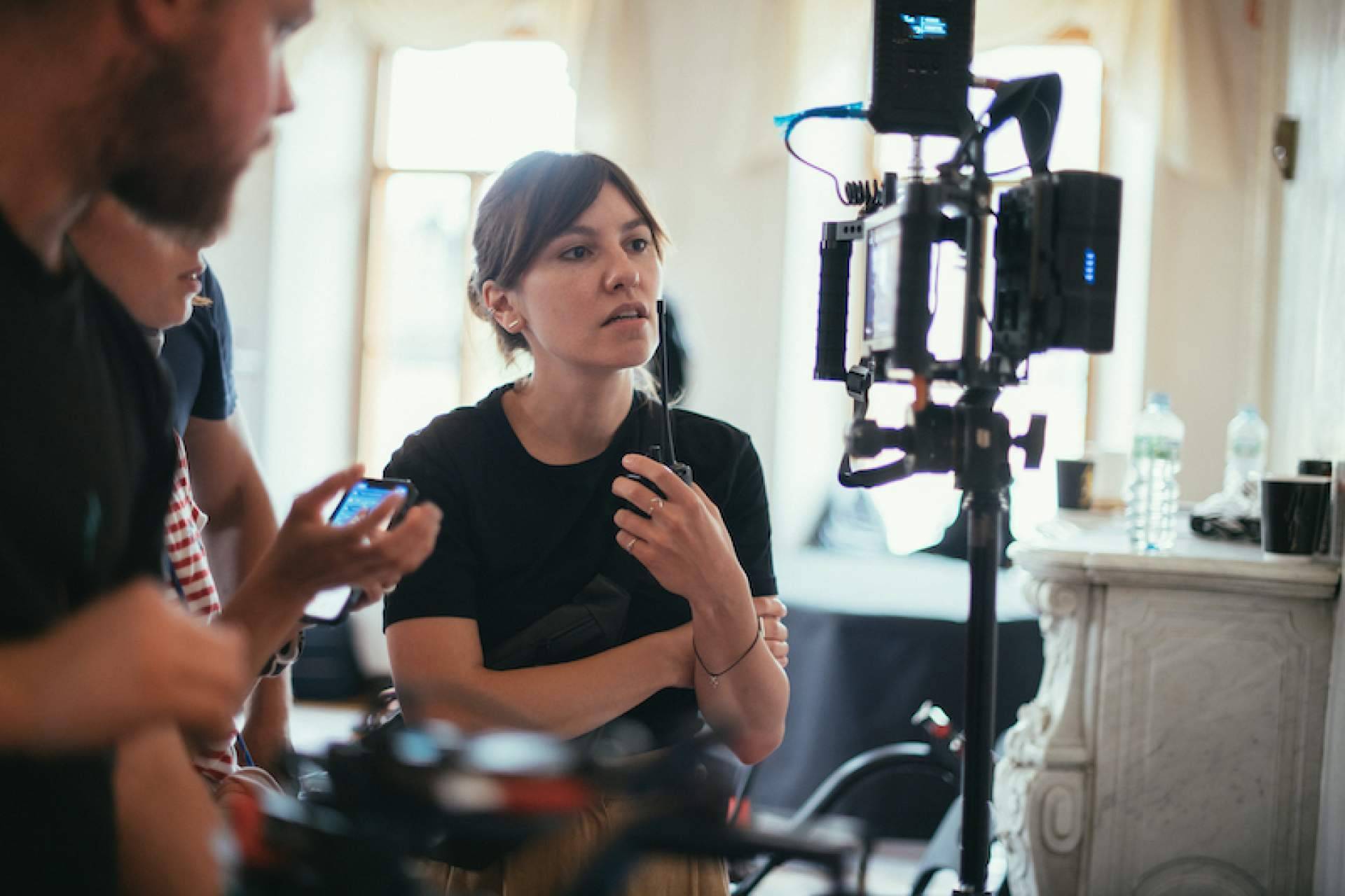 ¿Cómo Ikusee adapta su estrategia de video marketing a diferentes sectores y nichos de mercado?