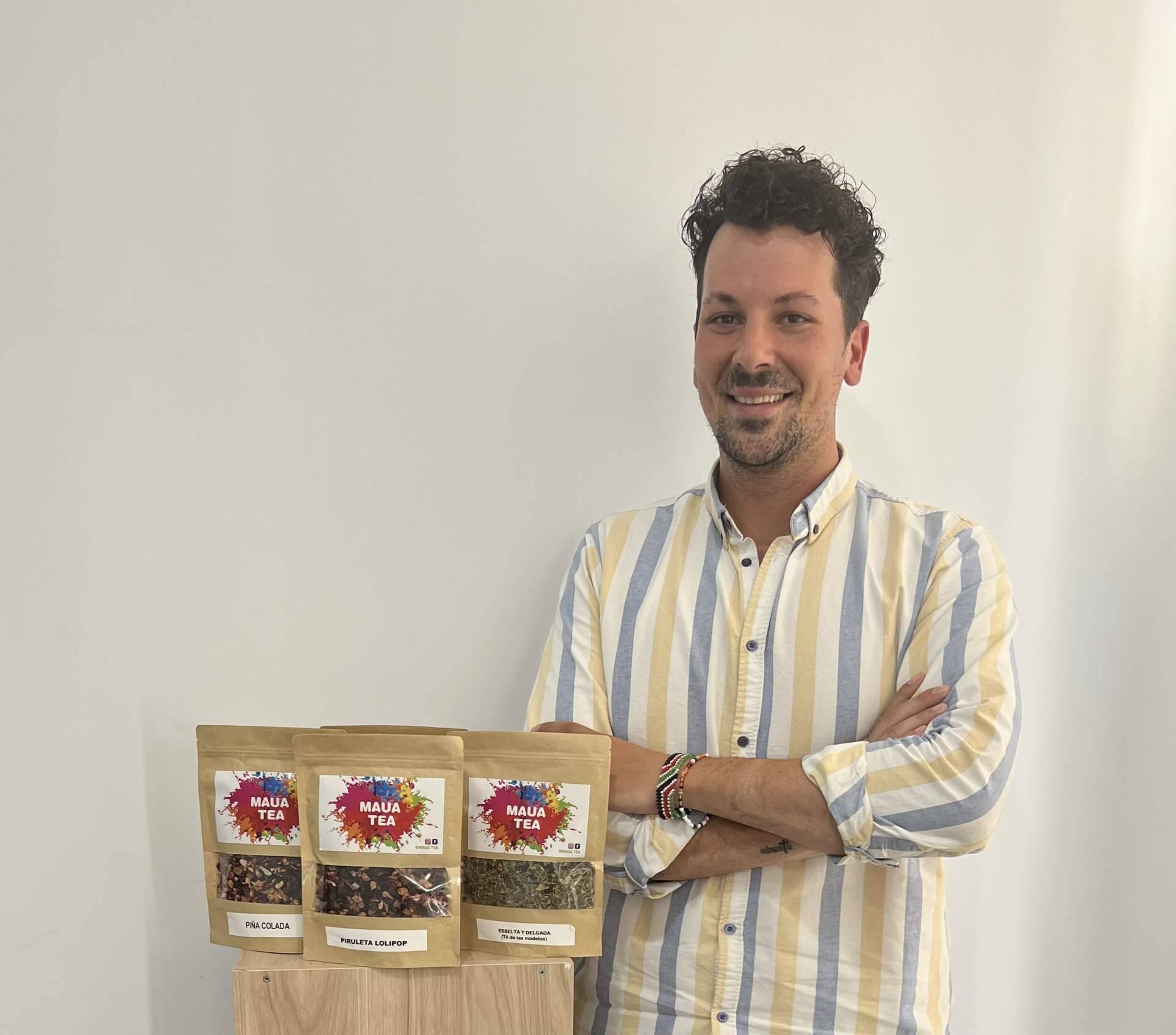 Sebastián, el nutricionista, está arrasando con su marca de infusiones y tés Maua Tea
