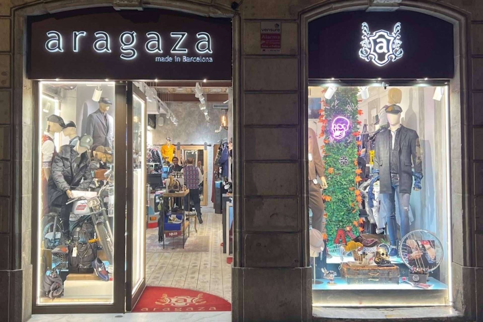 Vestir a la última moda con la tienda en Barcelona Aragaza