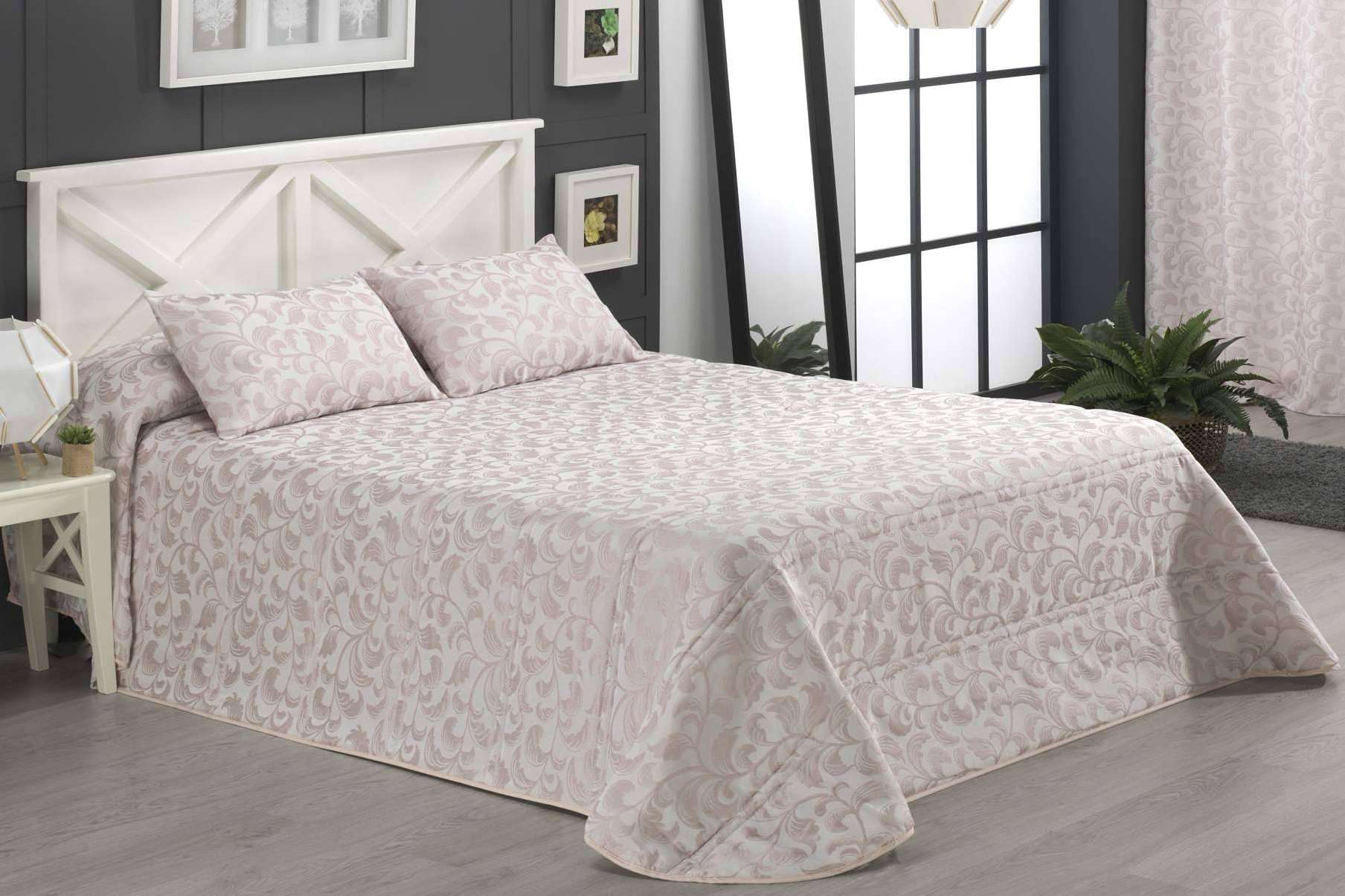 Cambio de ropa de cama en primavera con las colchas boutí de La Novena Nube