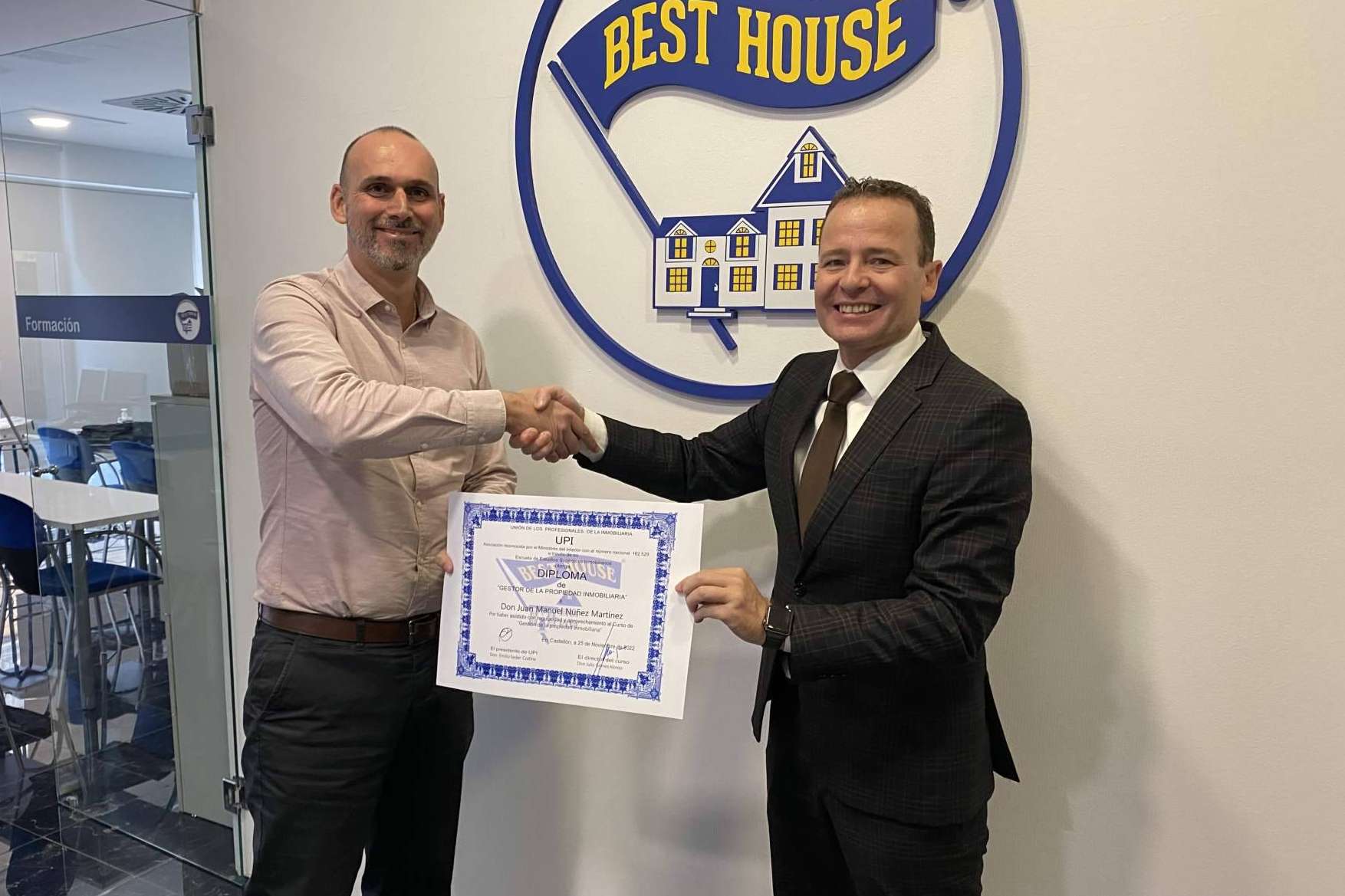 Larga lista de ventajas a los franquiciados de la franquicia inmobiliaria Best House